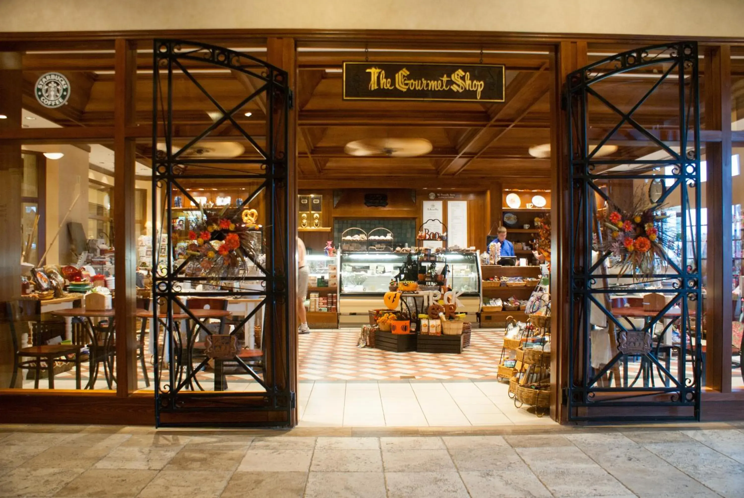 On-site shops in Ponte Vedra Inn and Club