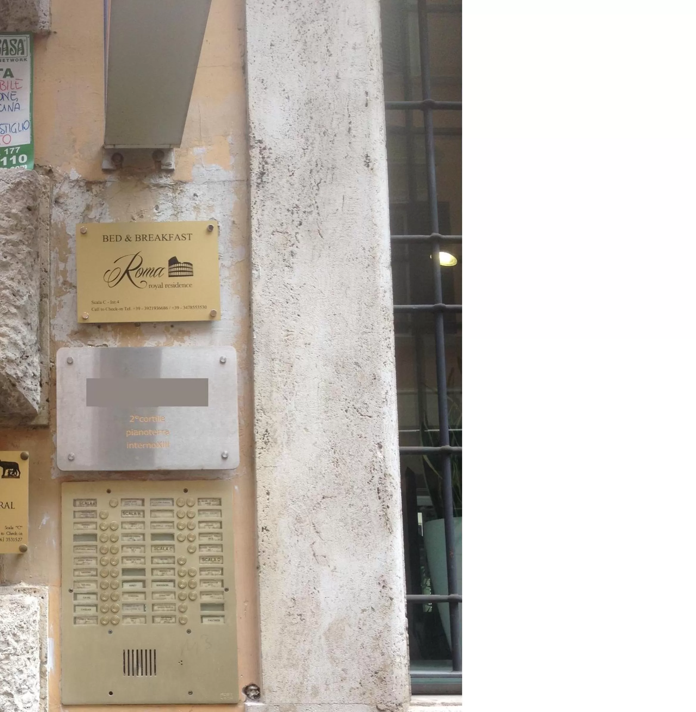 Property building in B&B Roma Royal Residence