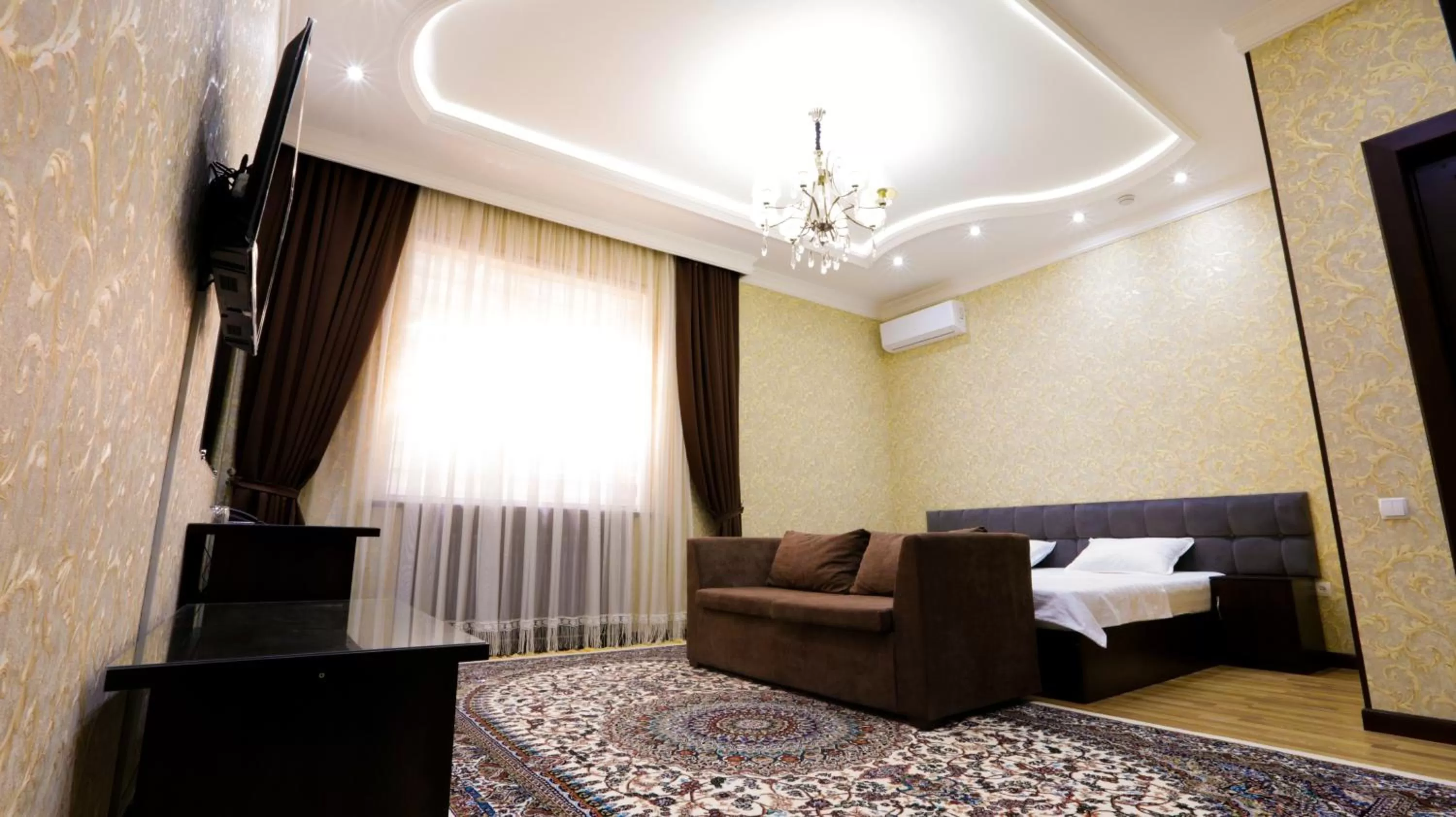 Photo of the whole room, Bed in Alliance Hotel Tashkent