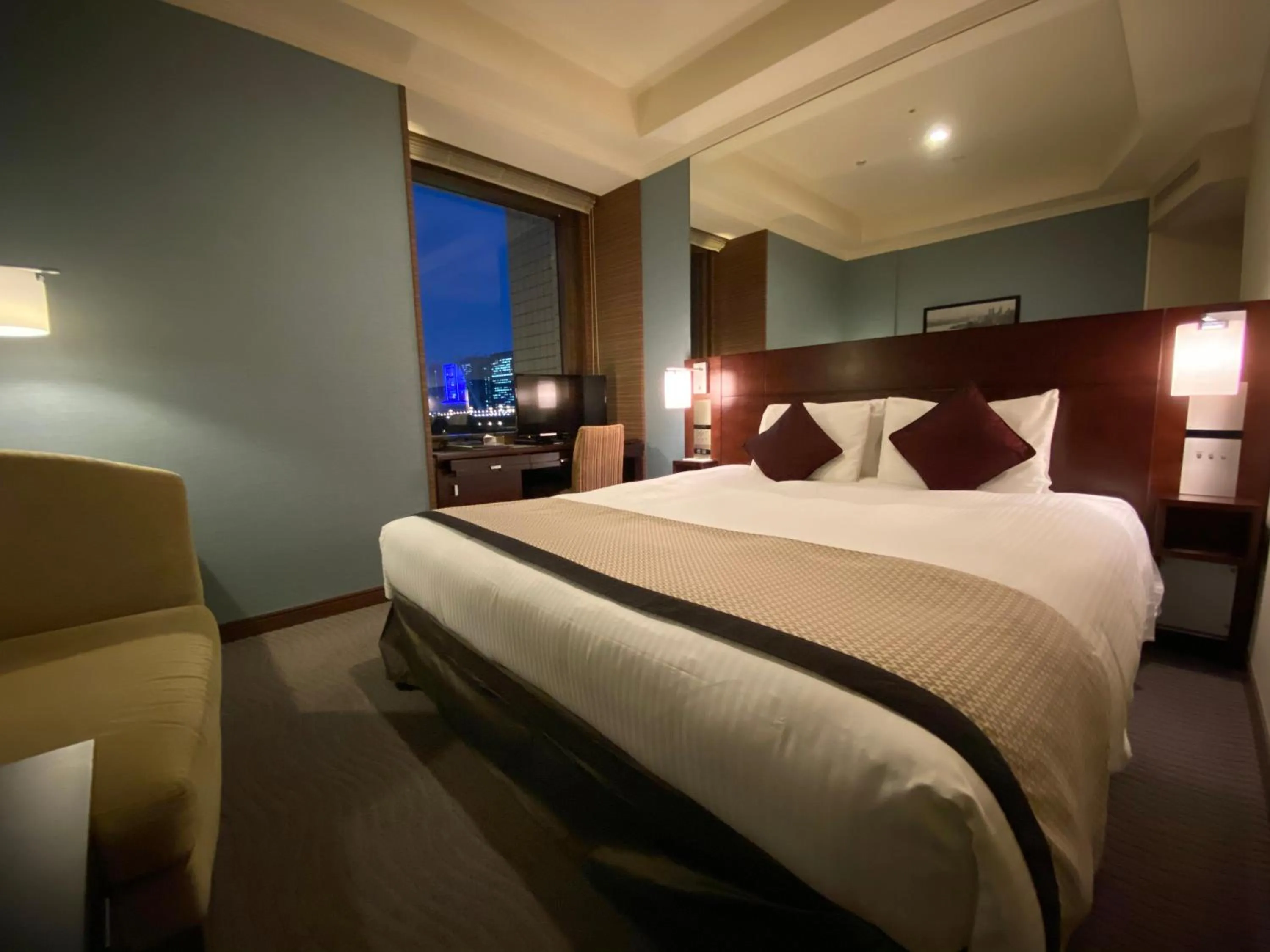 Bed in Hotel Trusty Tokyo Bayside