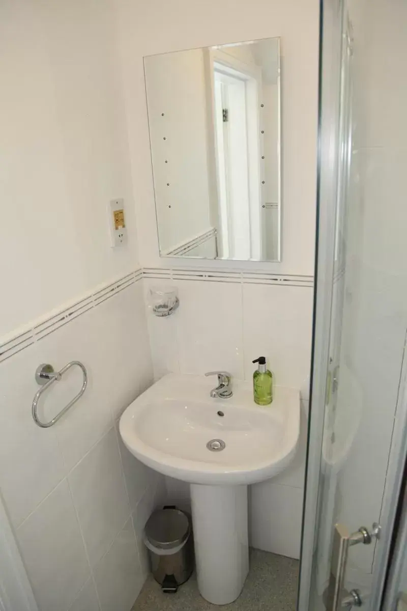 Bathroom in The Hinton Guest House