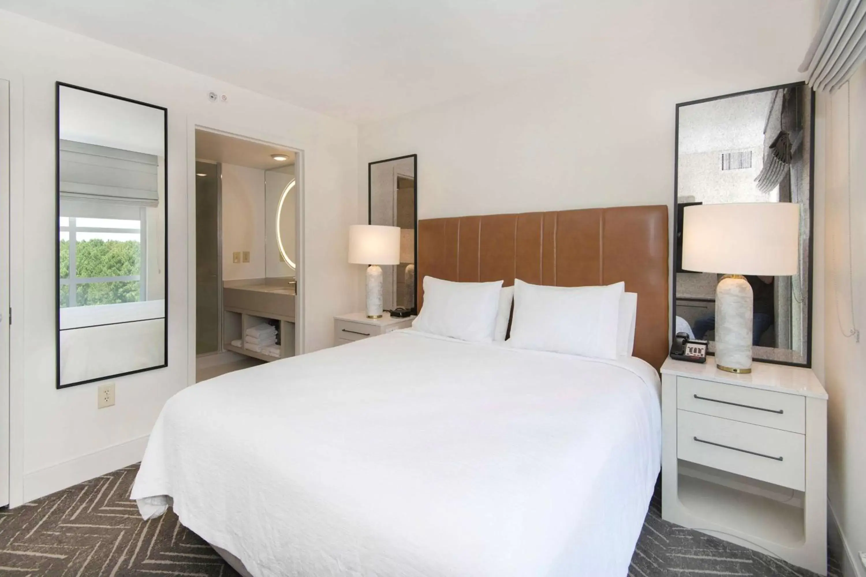 Bed in Embassy Suites by Hilton Raleigh Durham Airport Brier Creek