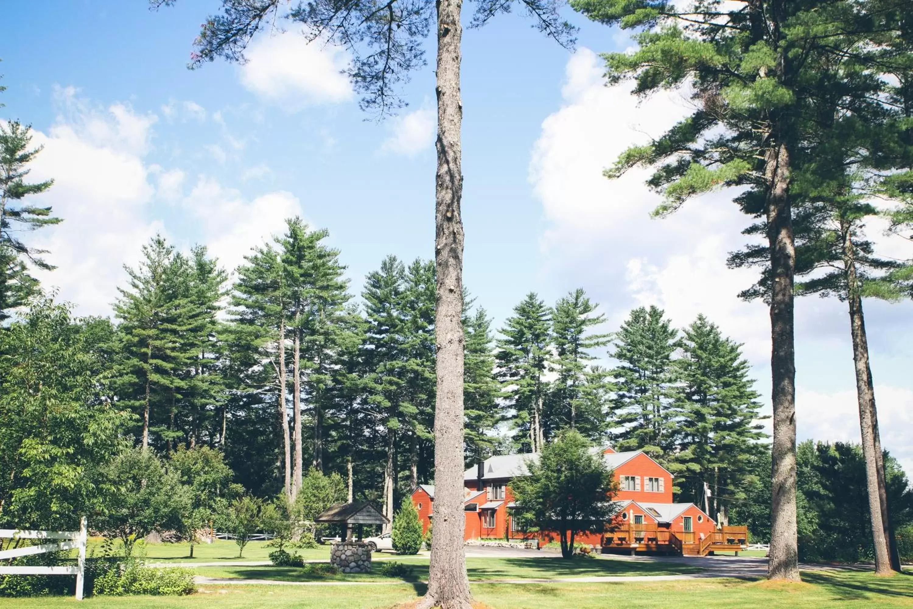 Property building in Old Saco Inn