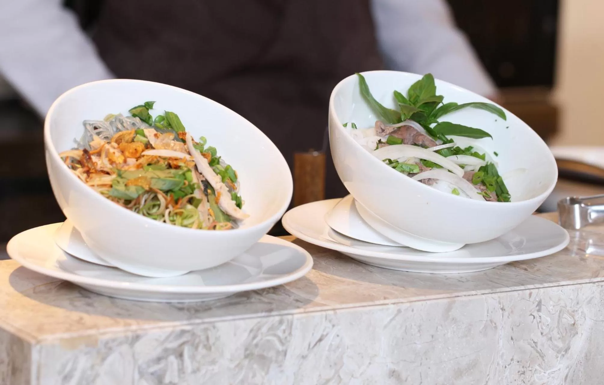 Restaurant/places to eat in Roseland Corp Hotel