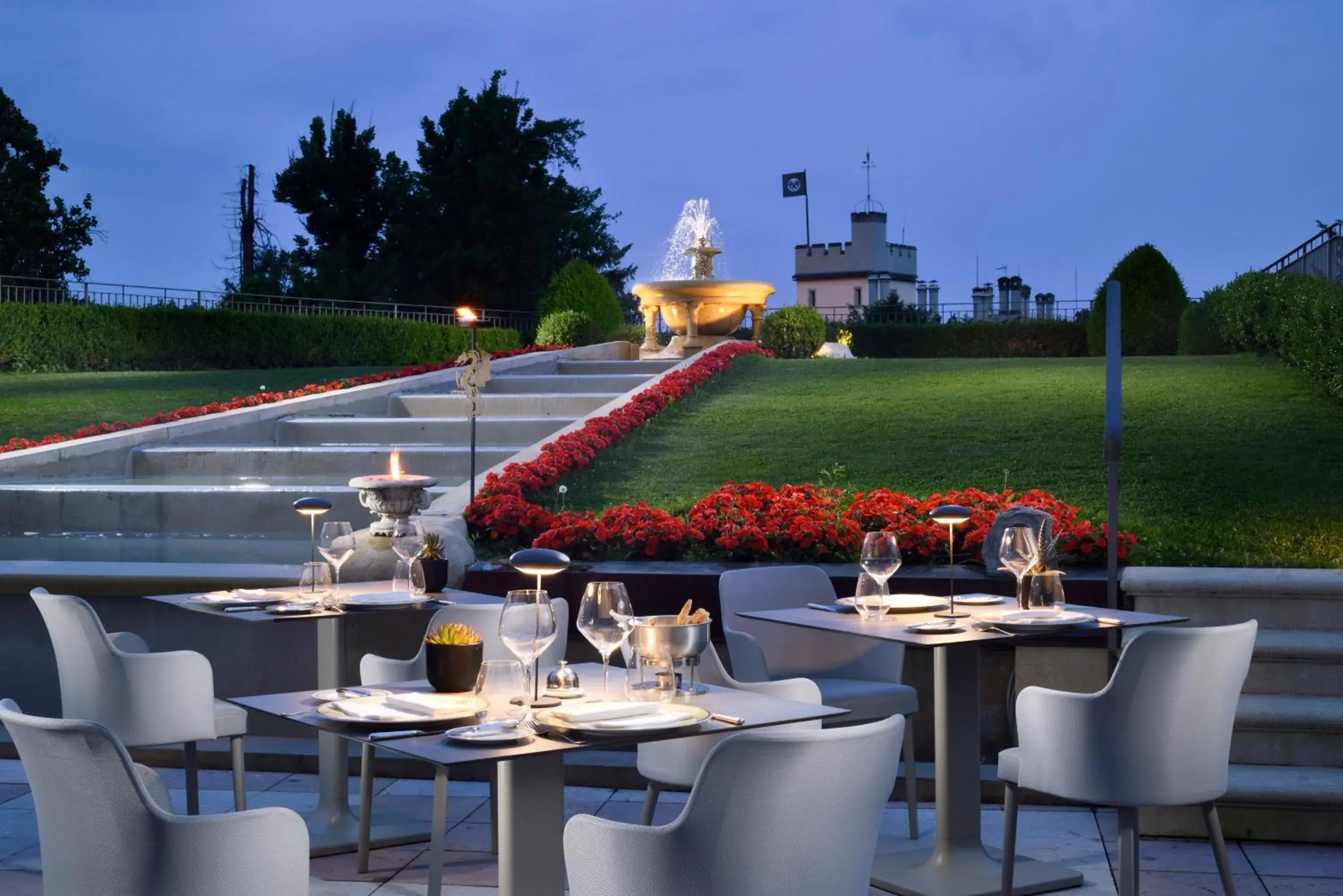 Restaurant/Places to Eat in Castello Dal Pozzo Hotel