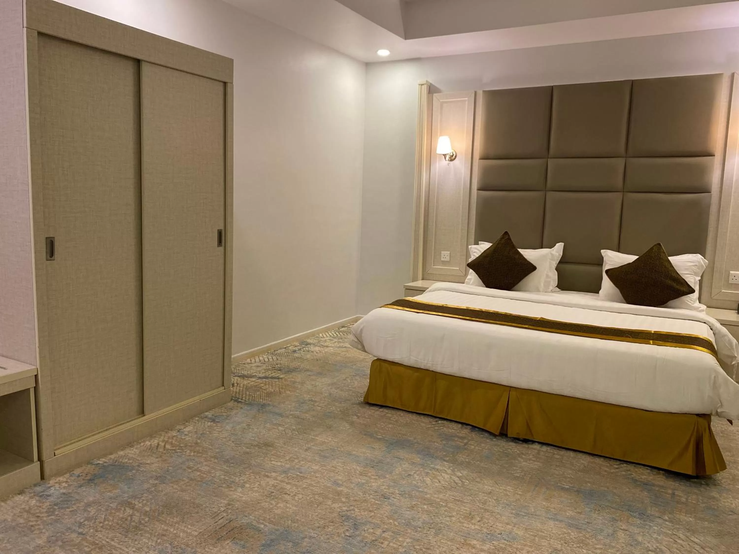 Bed in شقق ارين البساتين