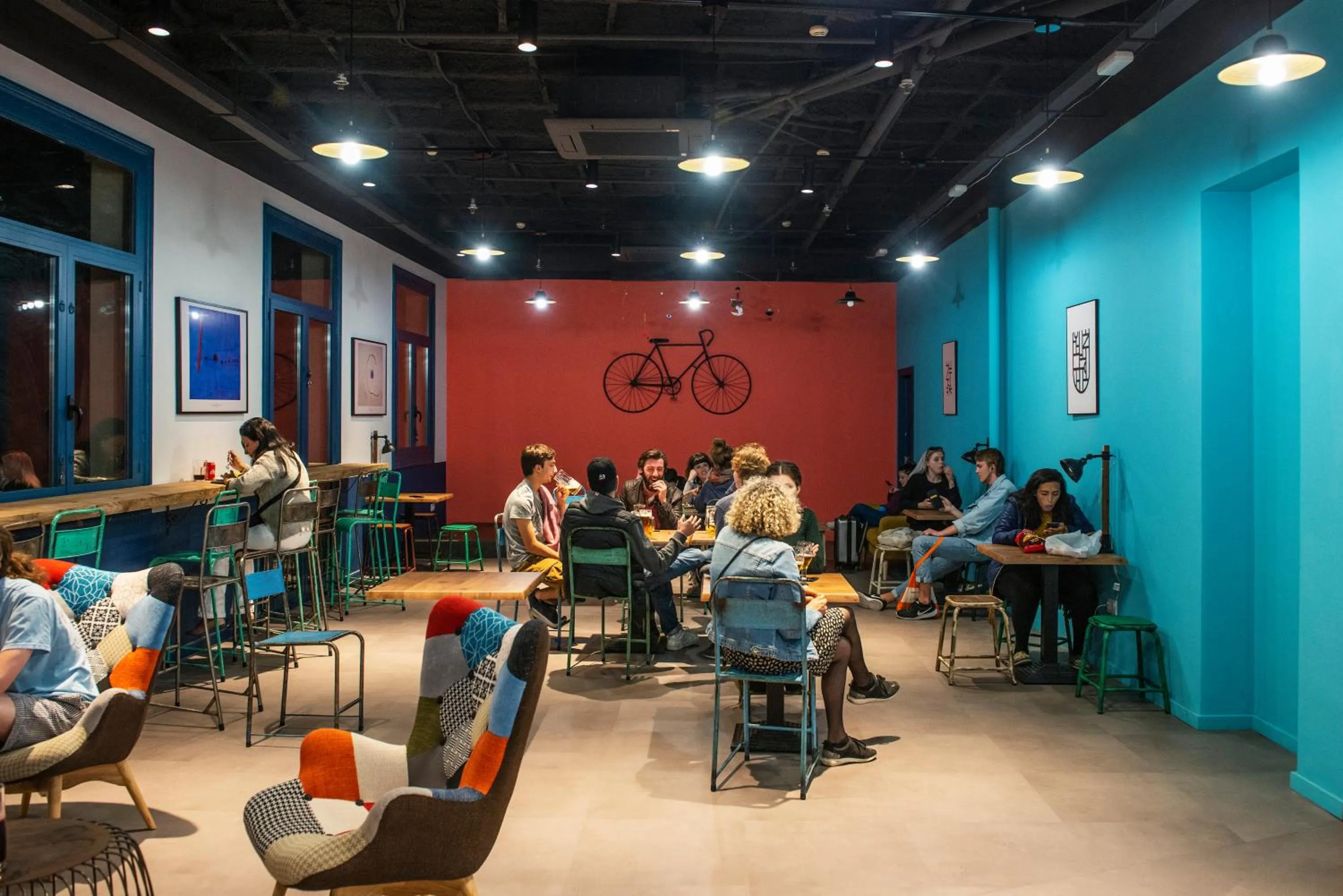 People in Safestay Barcelona Passeig de Gràcia