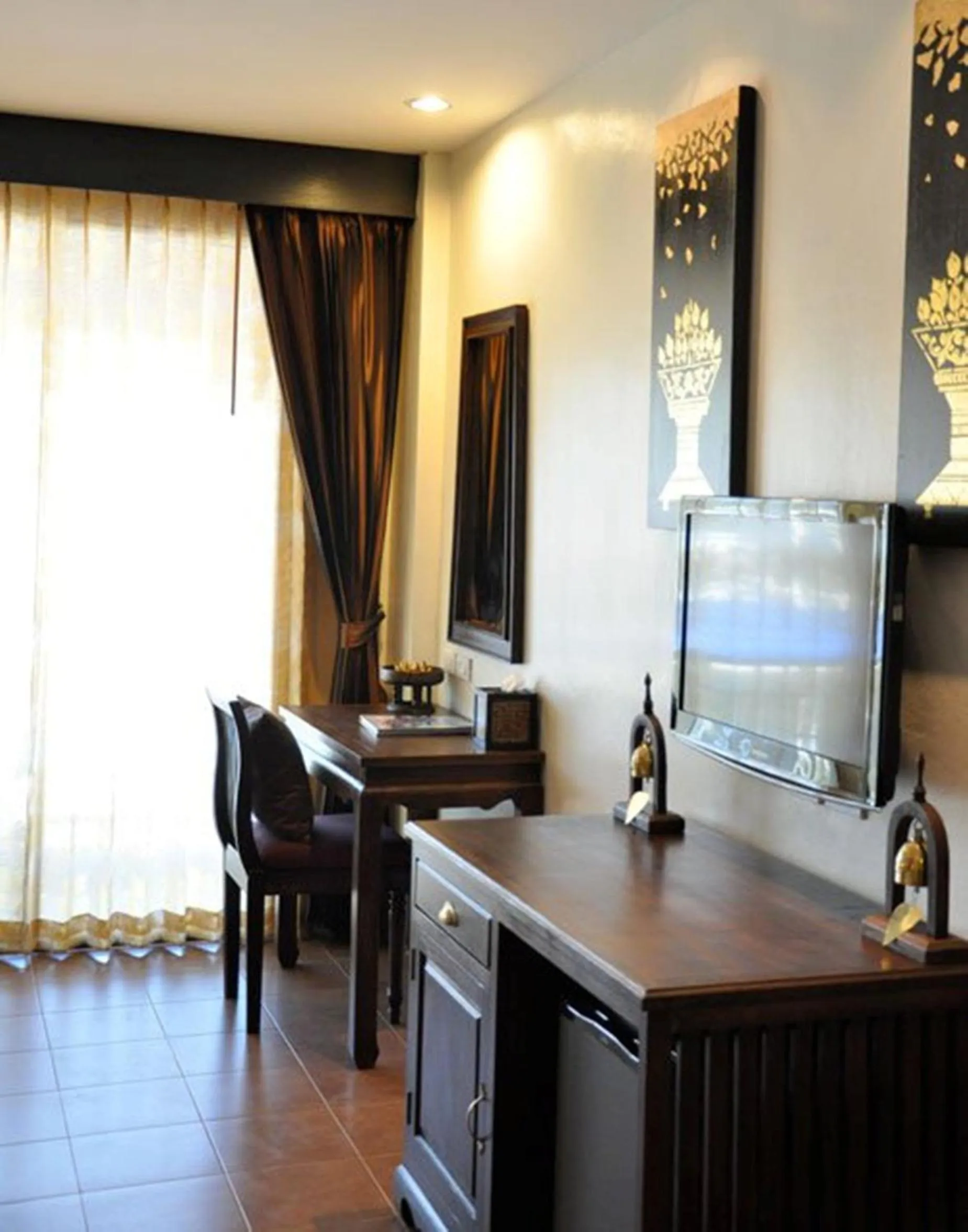 TV and multimedia in Siralanna Hotel