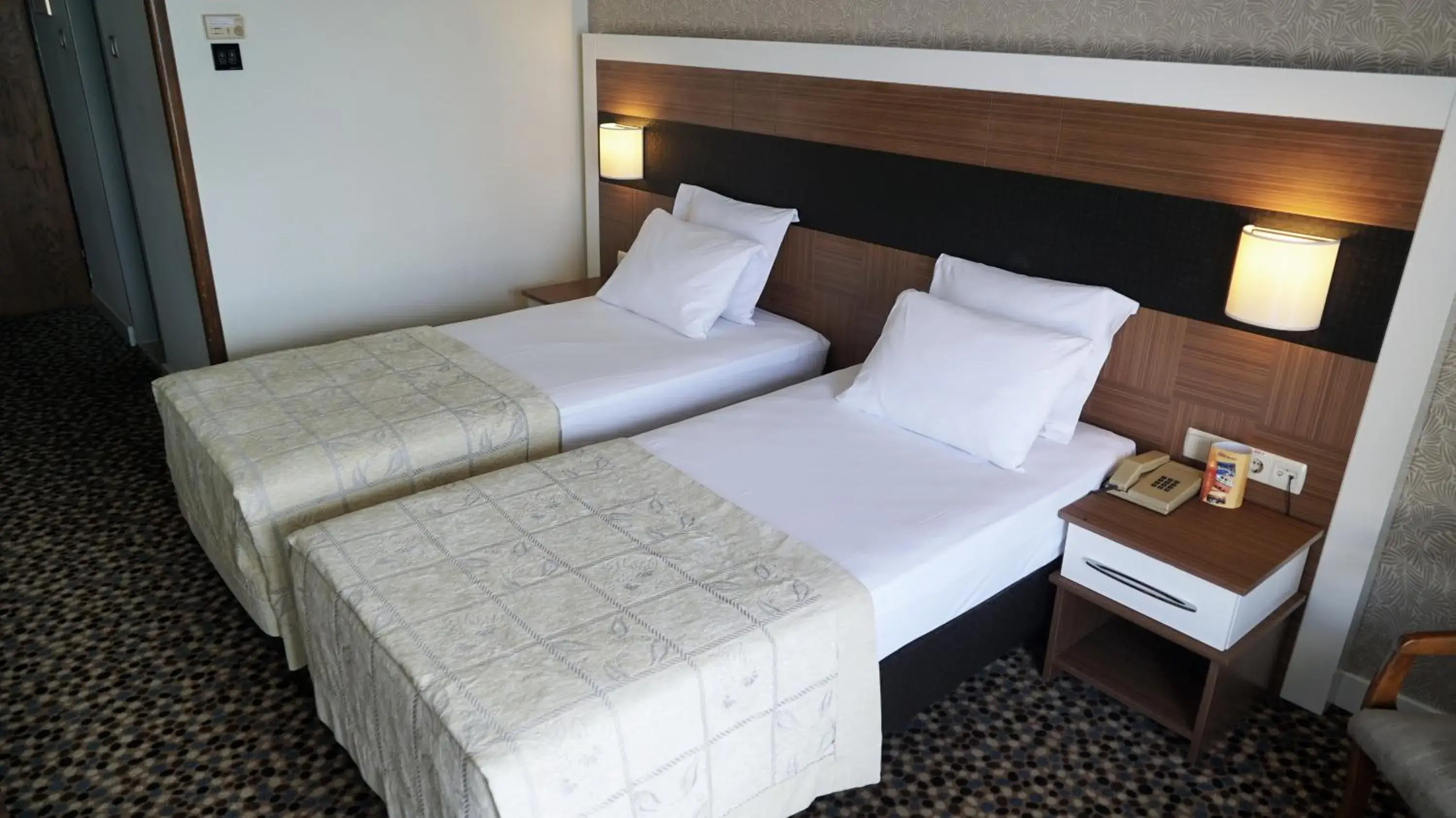 Bed in Derici Hotel