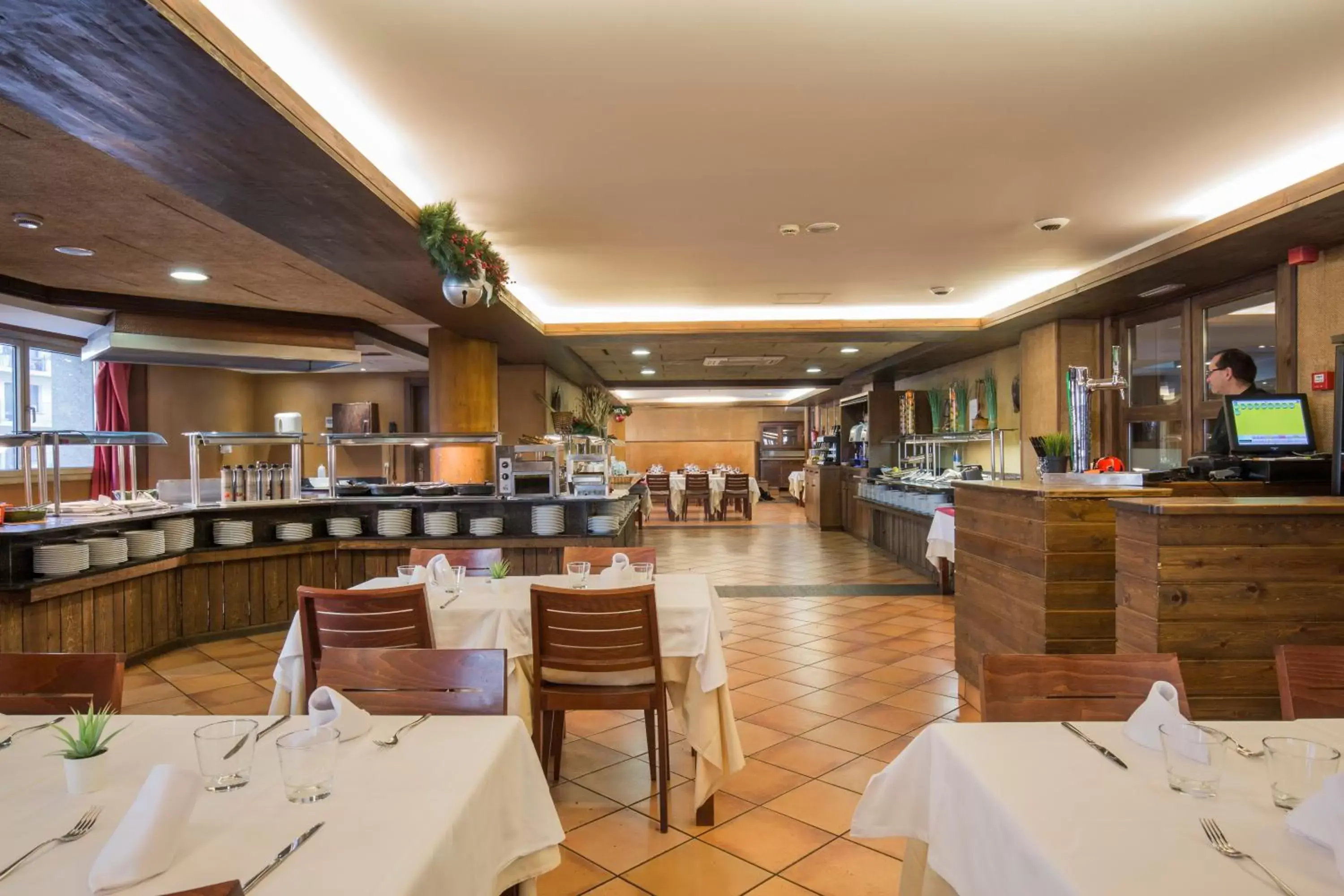 Lounge or bar, Restaurant/Places to Eat in Hotel Màgic Ski