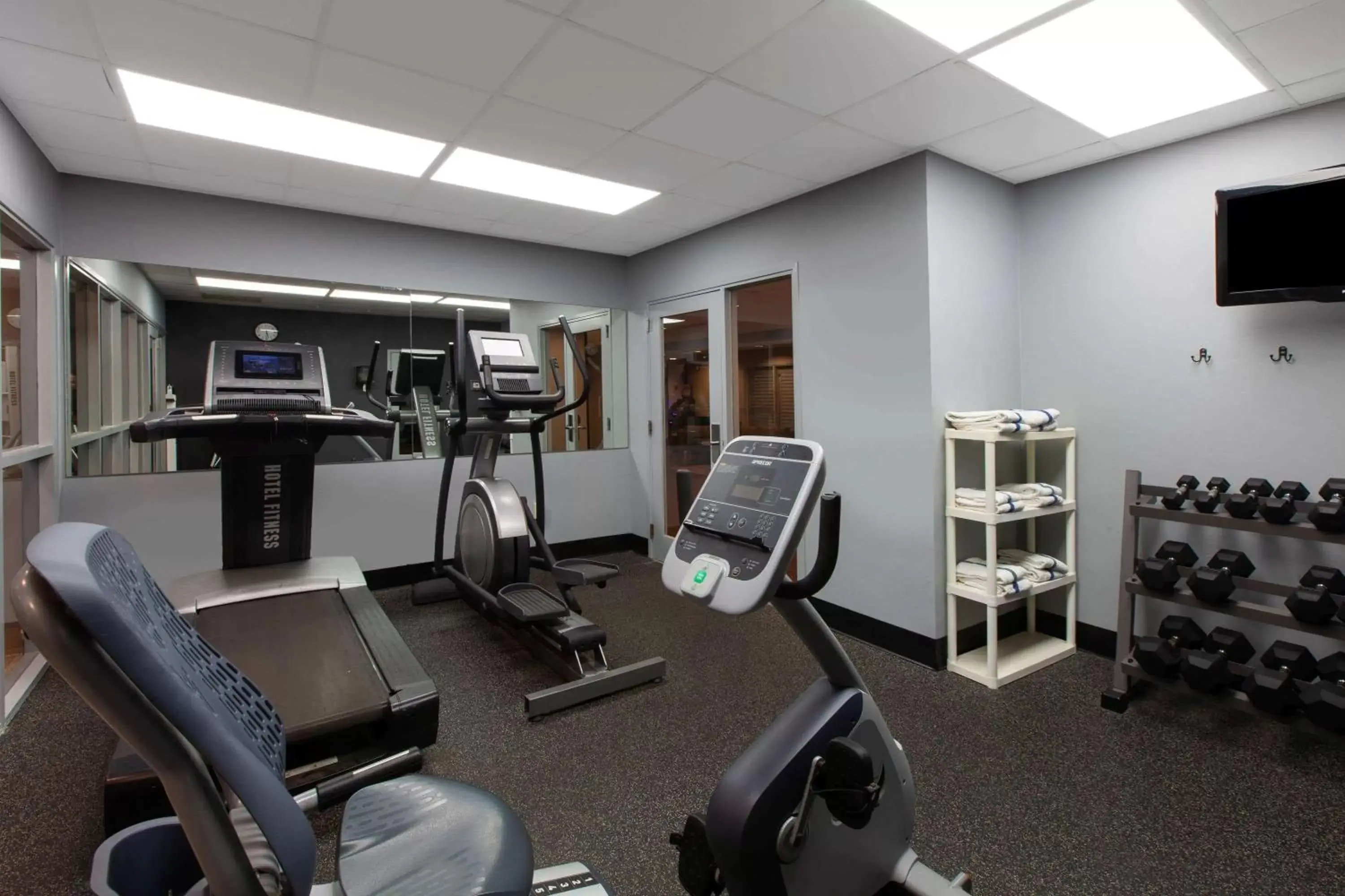 Fitness centre/facilities, Fitness Center/Facilities in Wingate by Wyndham Oklahoma City Airport