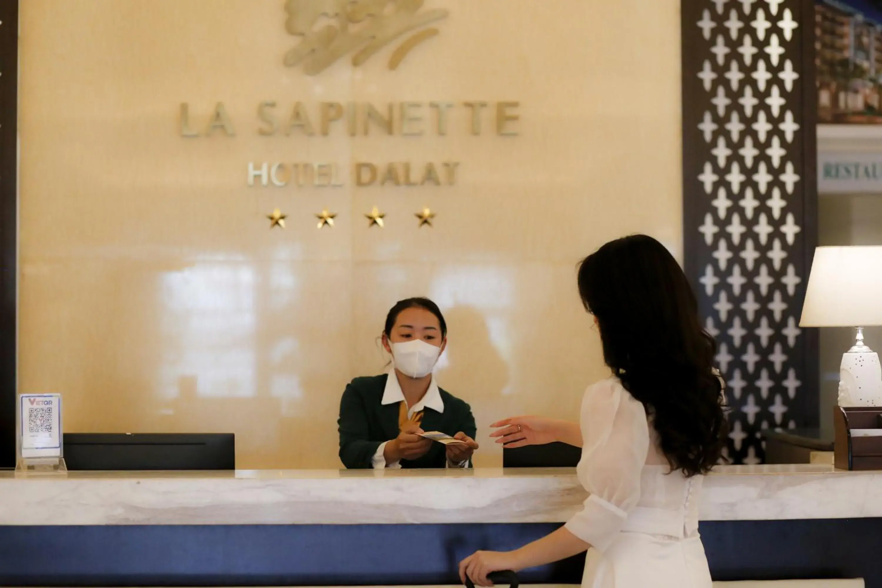 Lobby or reception, Staff in La Sapinette Hotel
