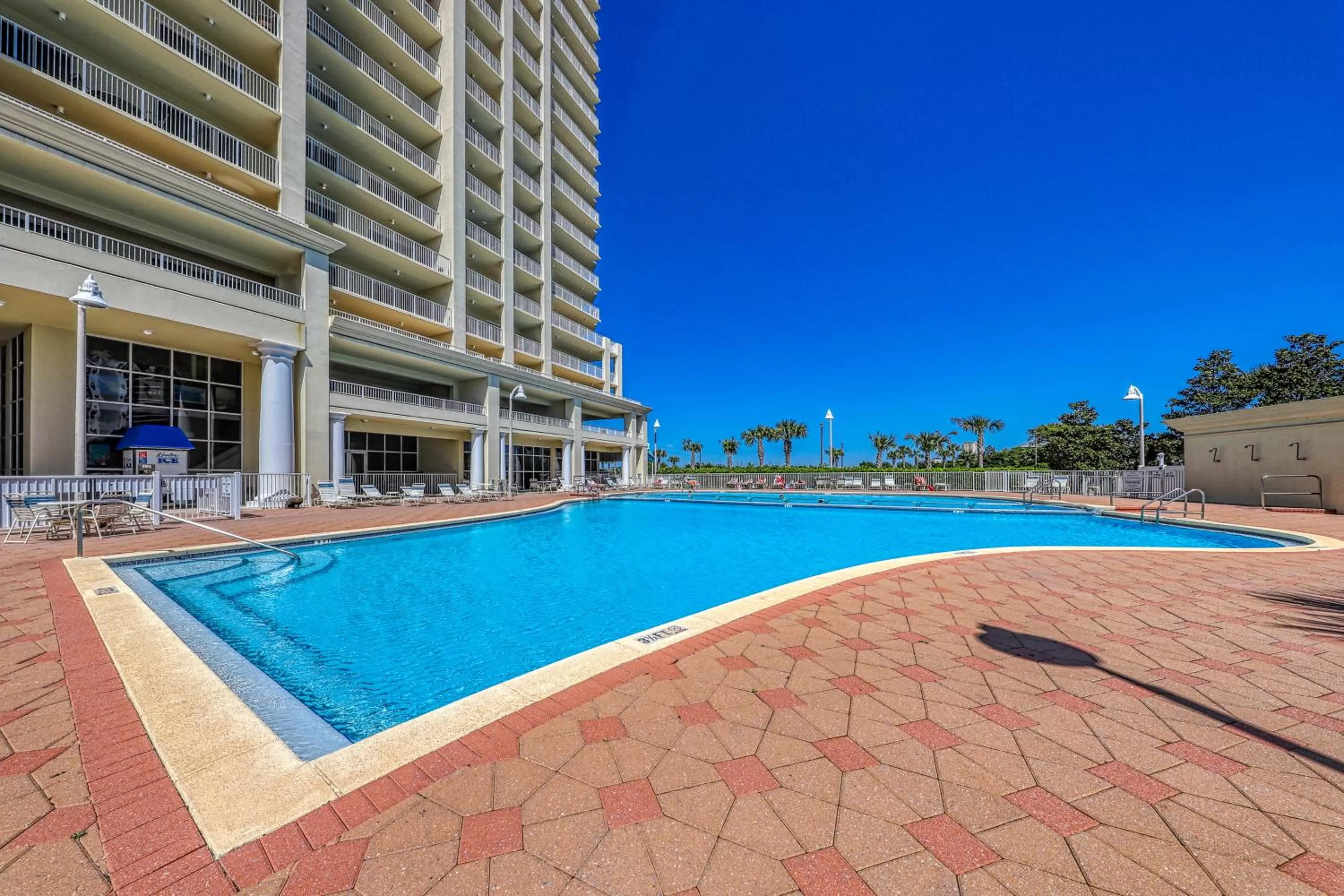 Swimming Pool in Ariel Dunes I 0710