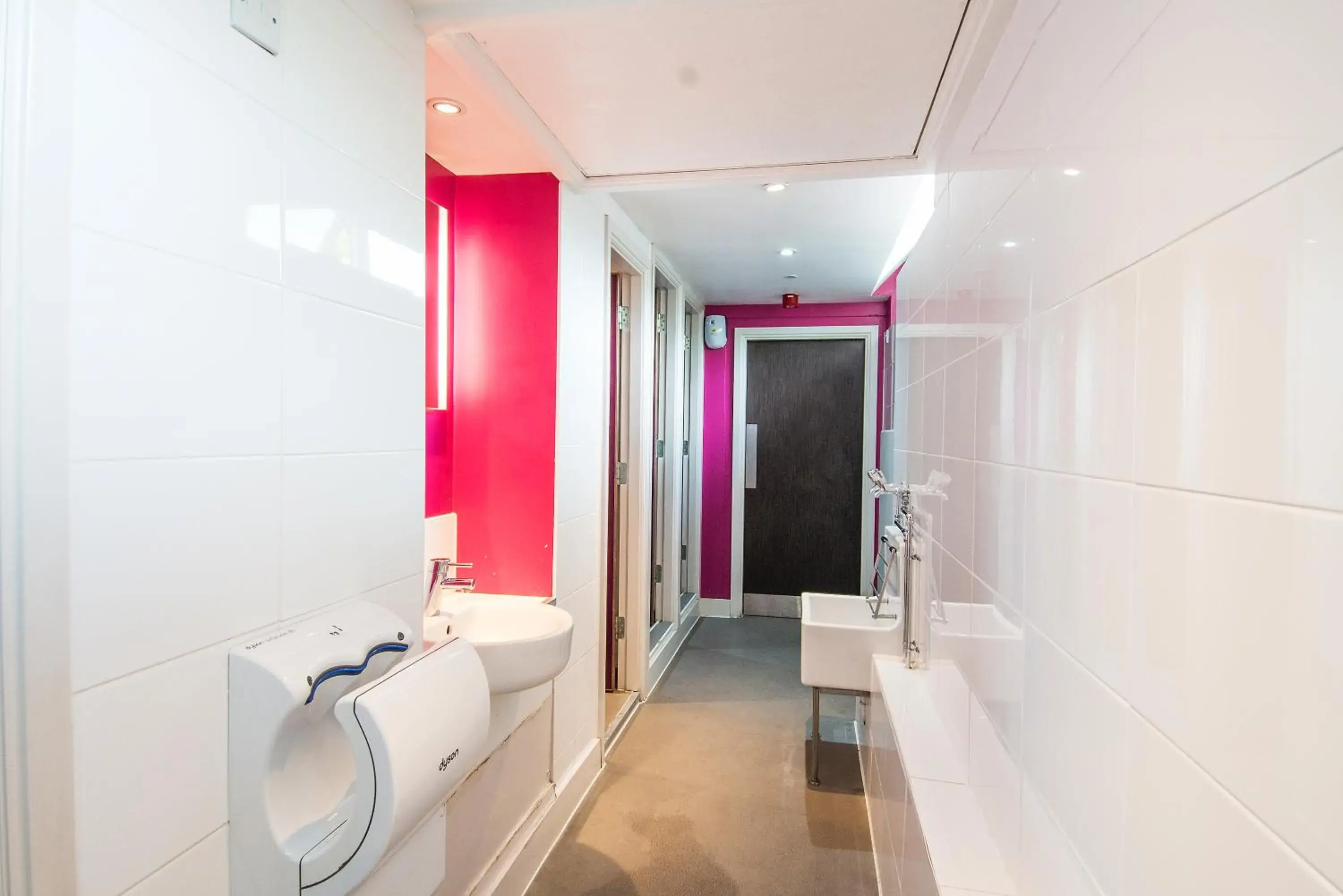 Bathroom in Safestay London Kensington Holland Park