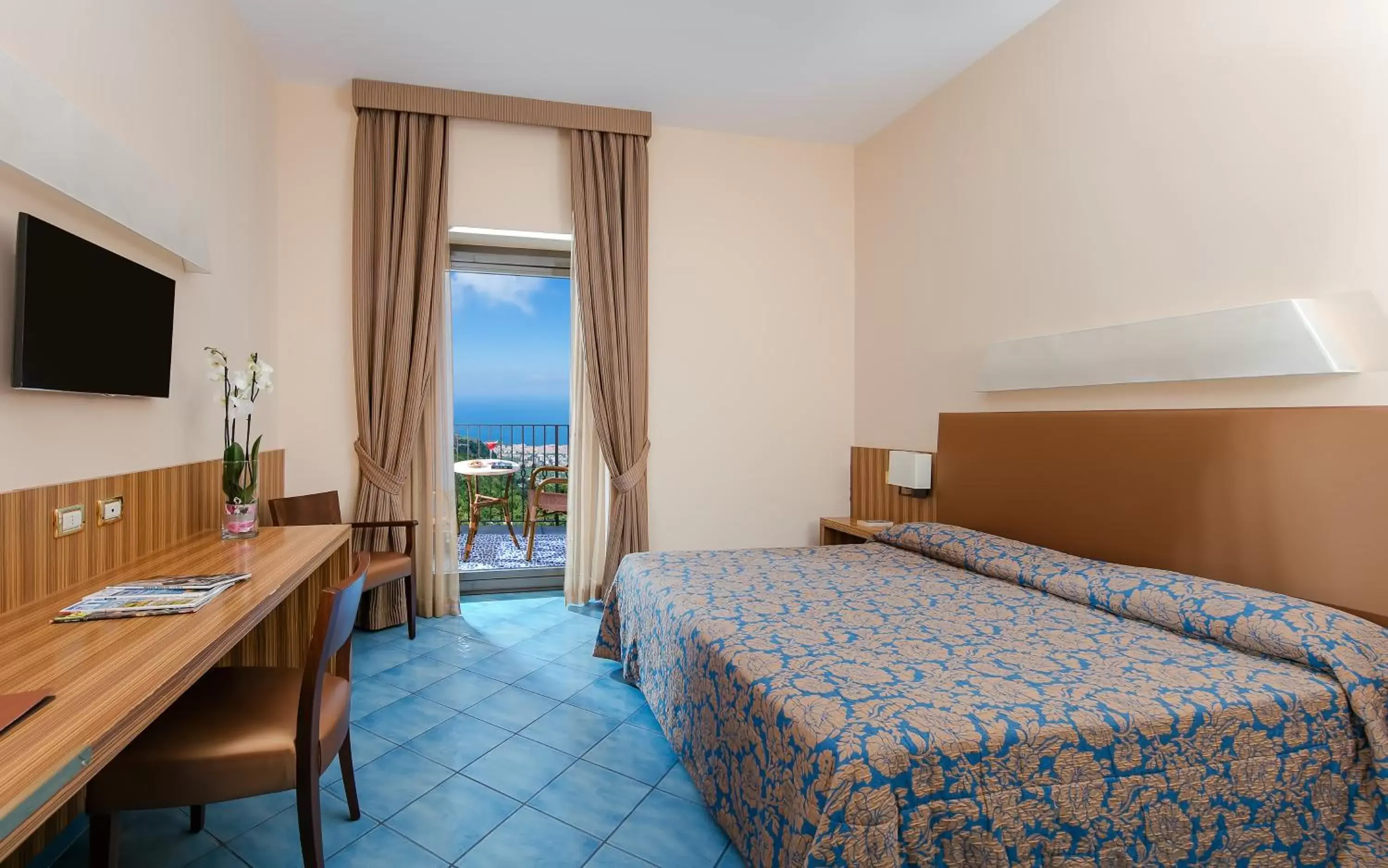 Bedroom, Room Photo in Grand Hotel Due Golfi