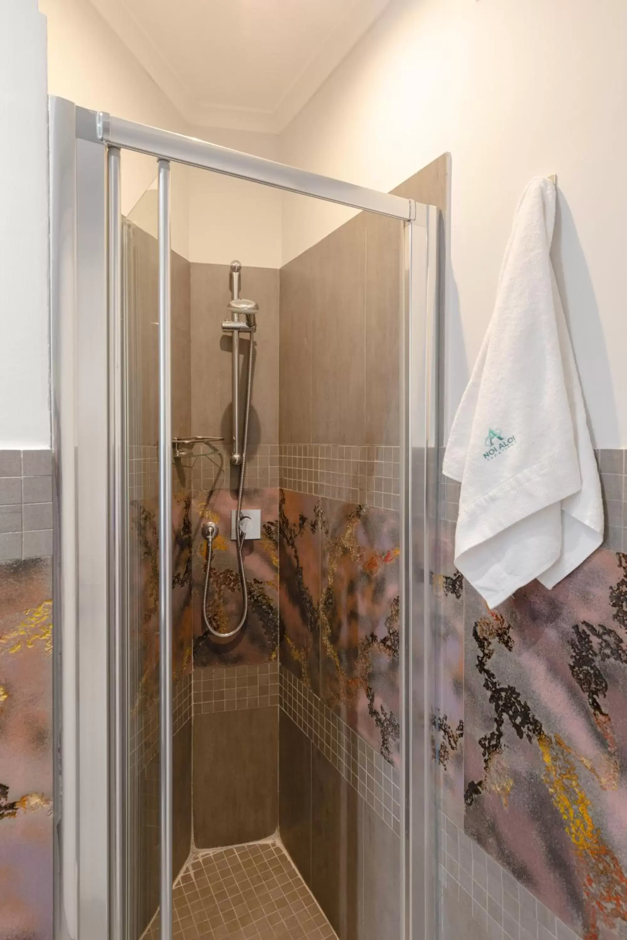 Shower, Bathroom in Relais Roma Centro