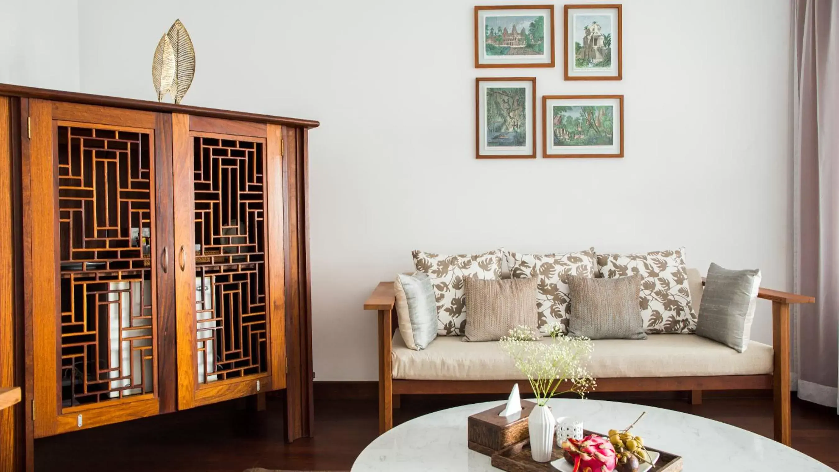 Seating Area in Amanjaya Pancam Suites Hotel