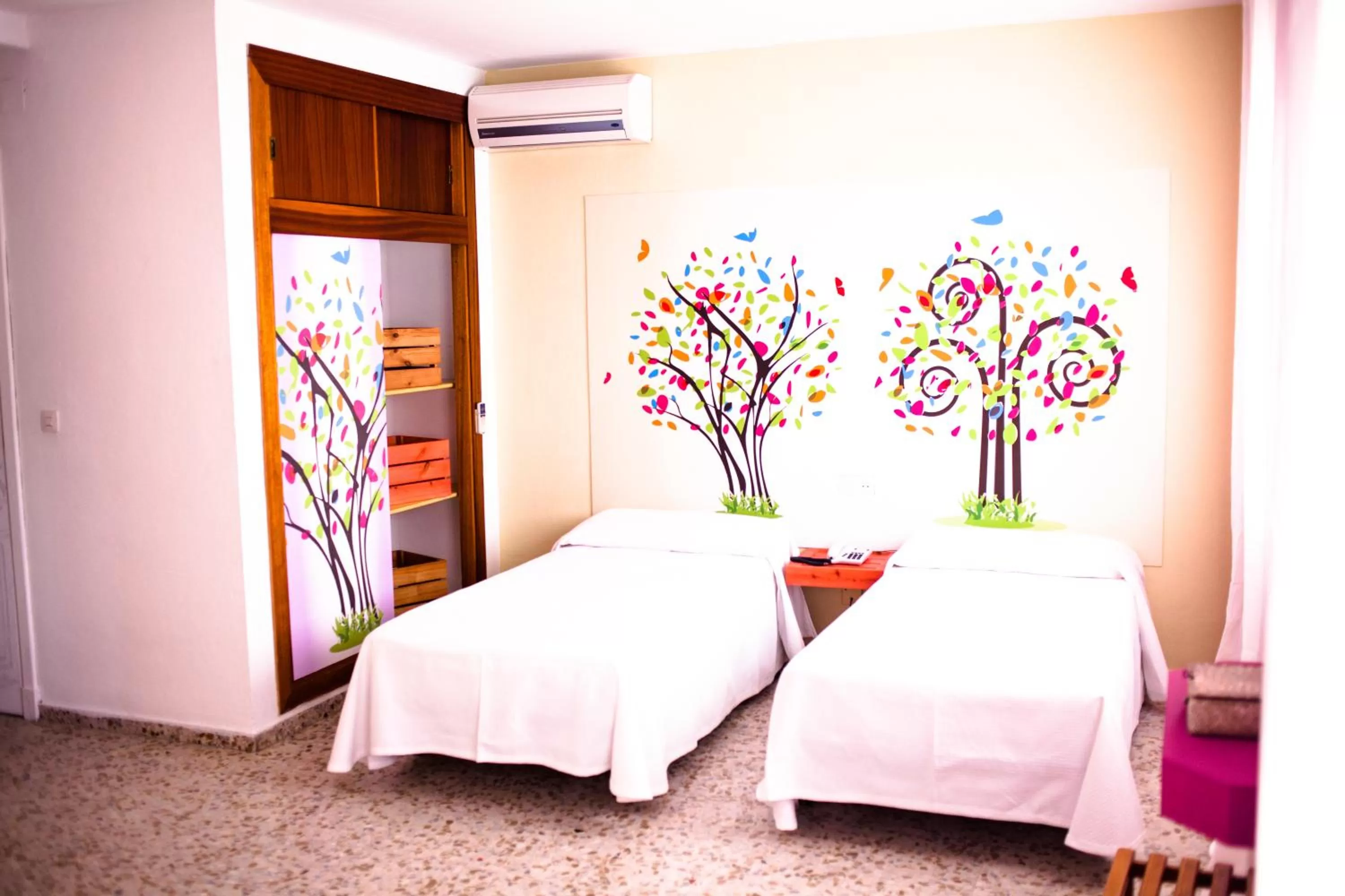 Photo of the whole room, Bed in Hotel Sur Utopia