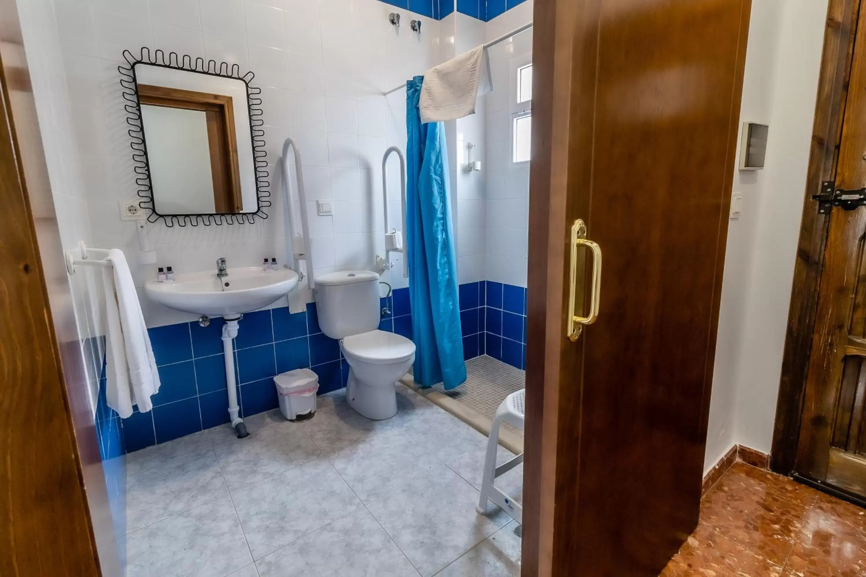 Bathroom in Hotel Las Errizas by Vivere Stays