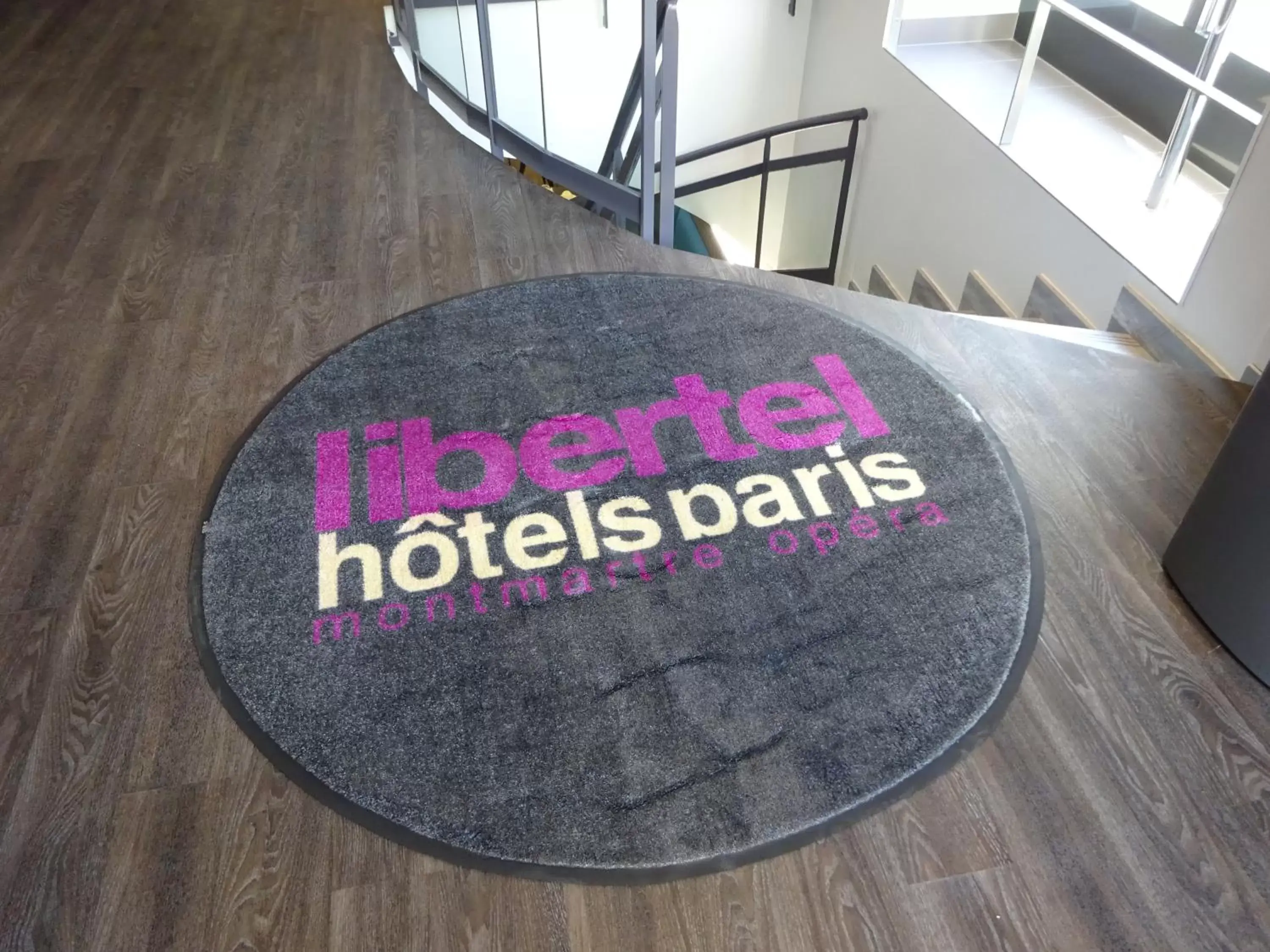 Lobby or reception, Property Logo/Sign in Libertel Montmartre Opéra