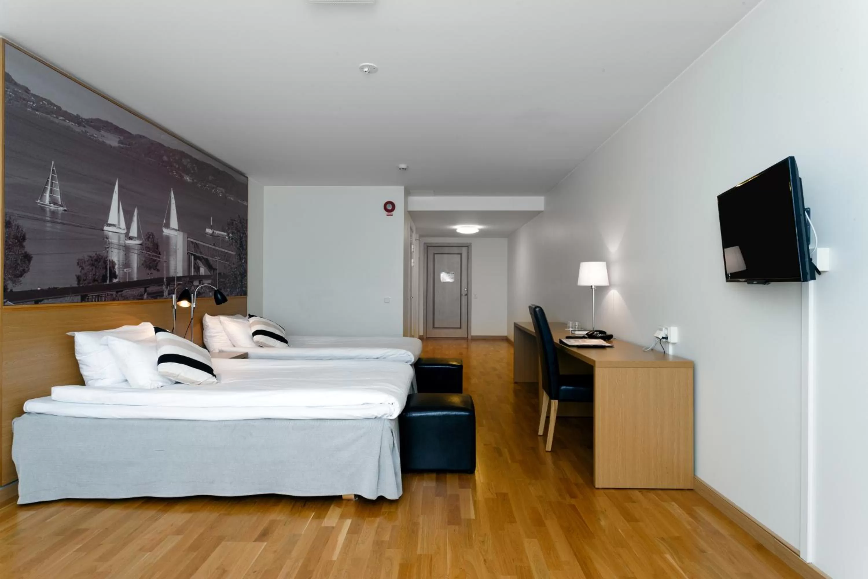 Photo of the whole room, Bed in Sure Hotel by Best Western City Jonkoping