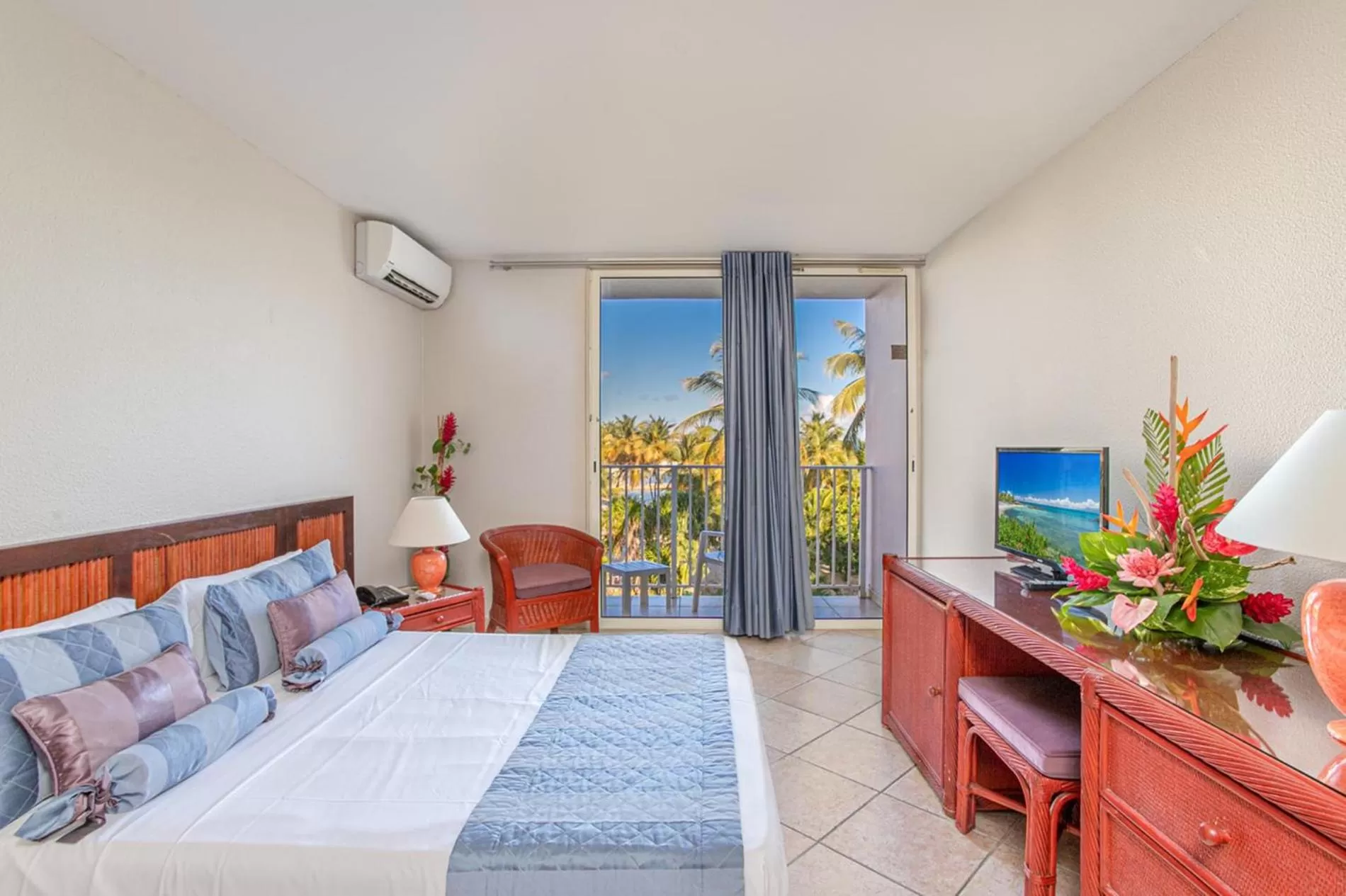 Photo of the whole room, Bed in Zenitude Hôtel Résidences Le Salako