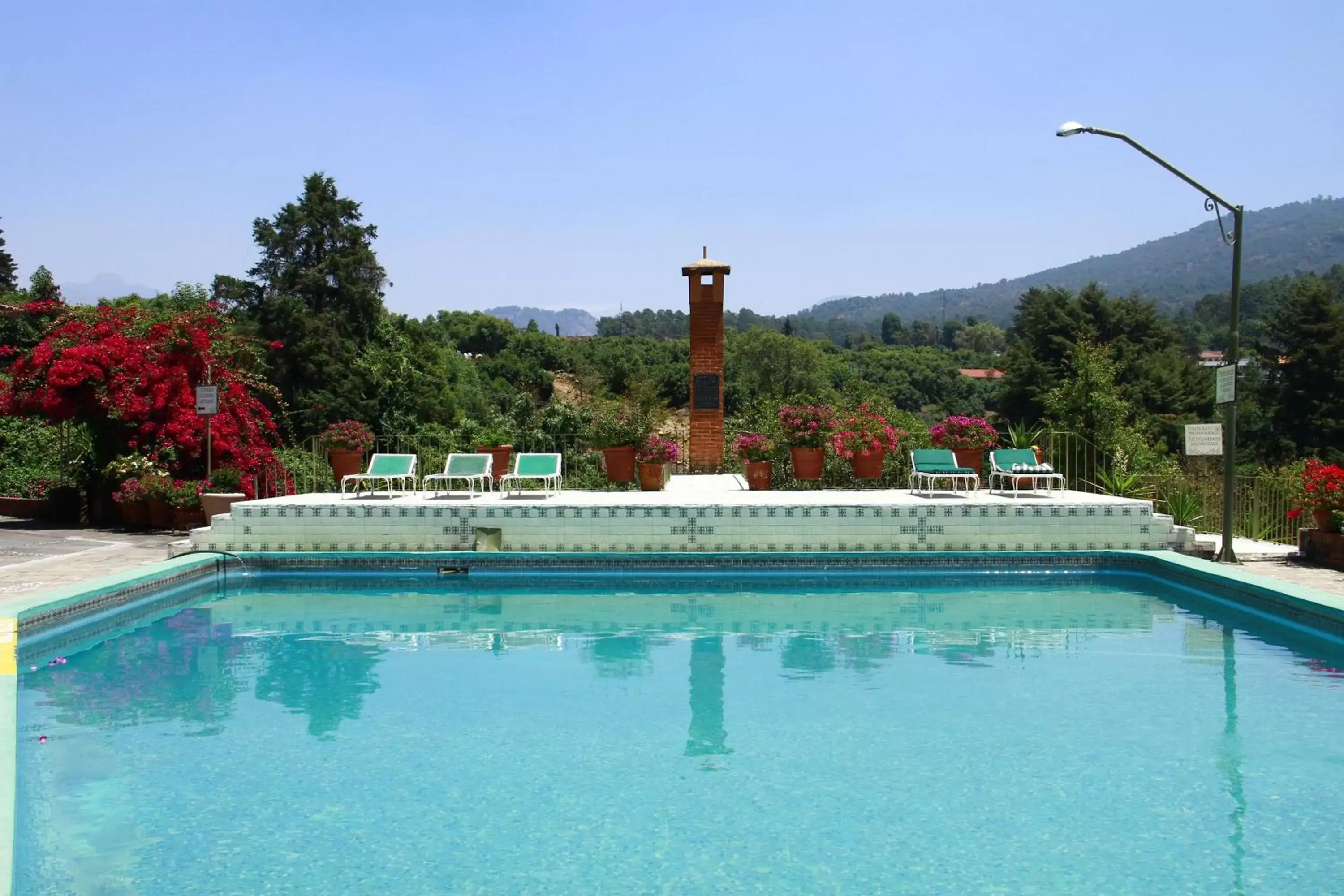 Swimming Pool in Hotel Pie de la Sierra