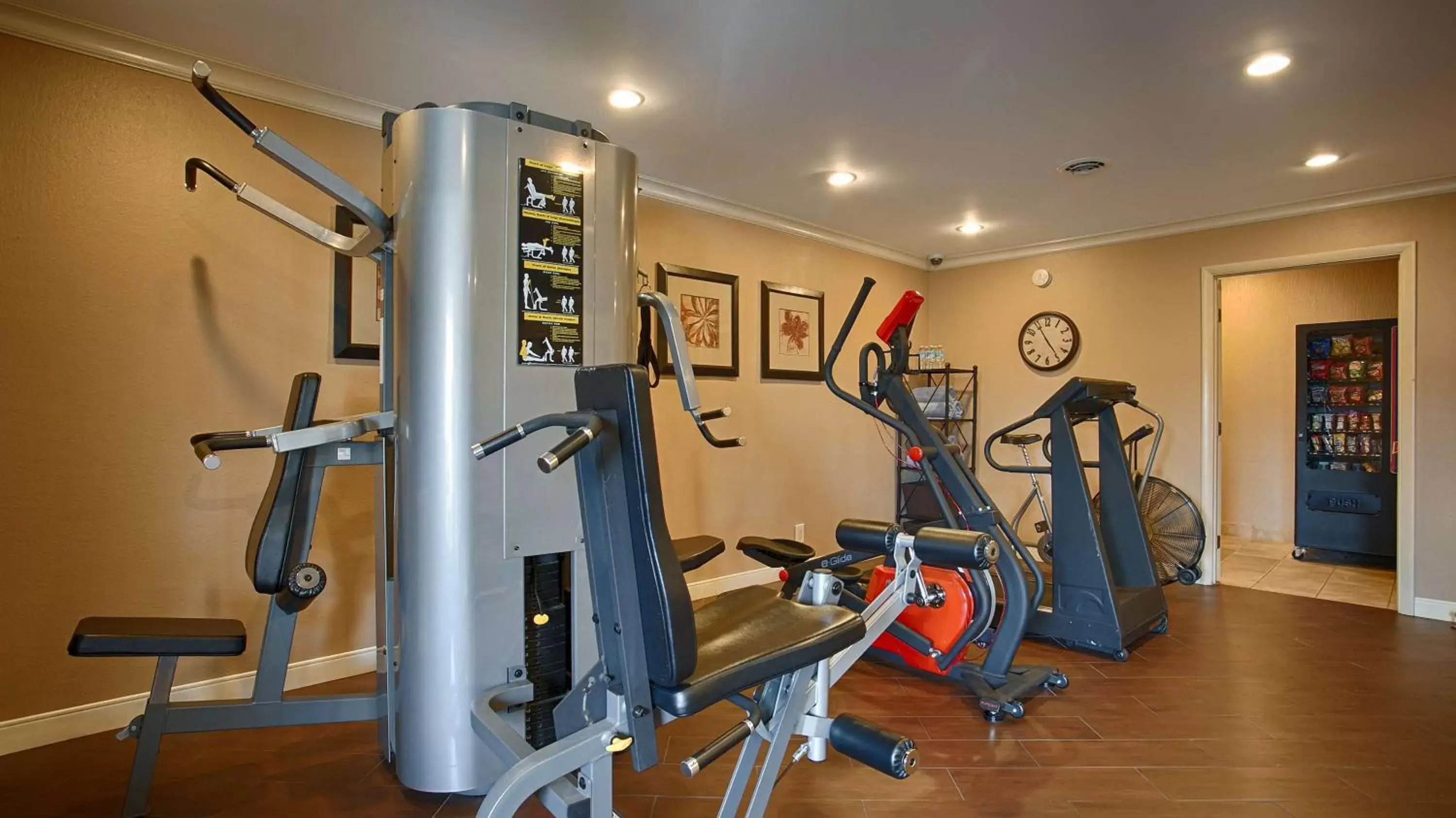 Fitness centre/facilities in Best Western Coach House