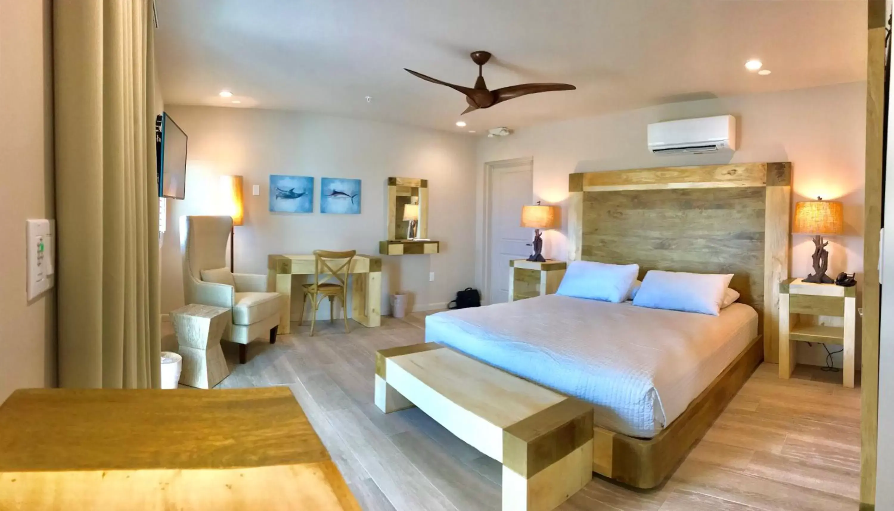 Bedroom, Bed in Lime Tree Bay Resort