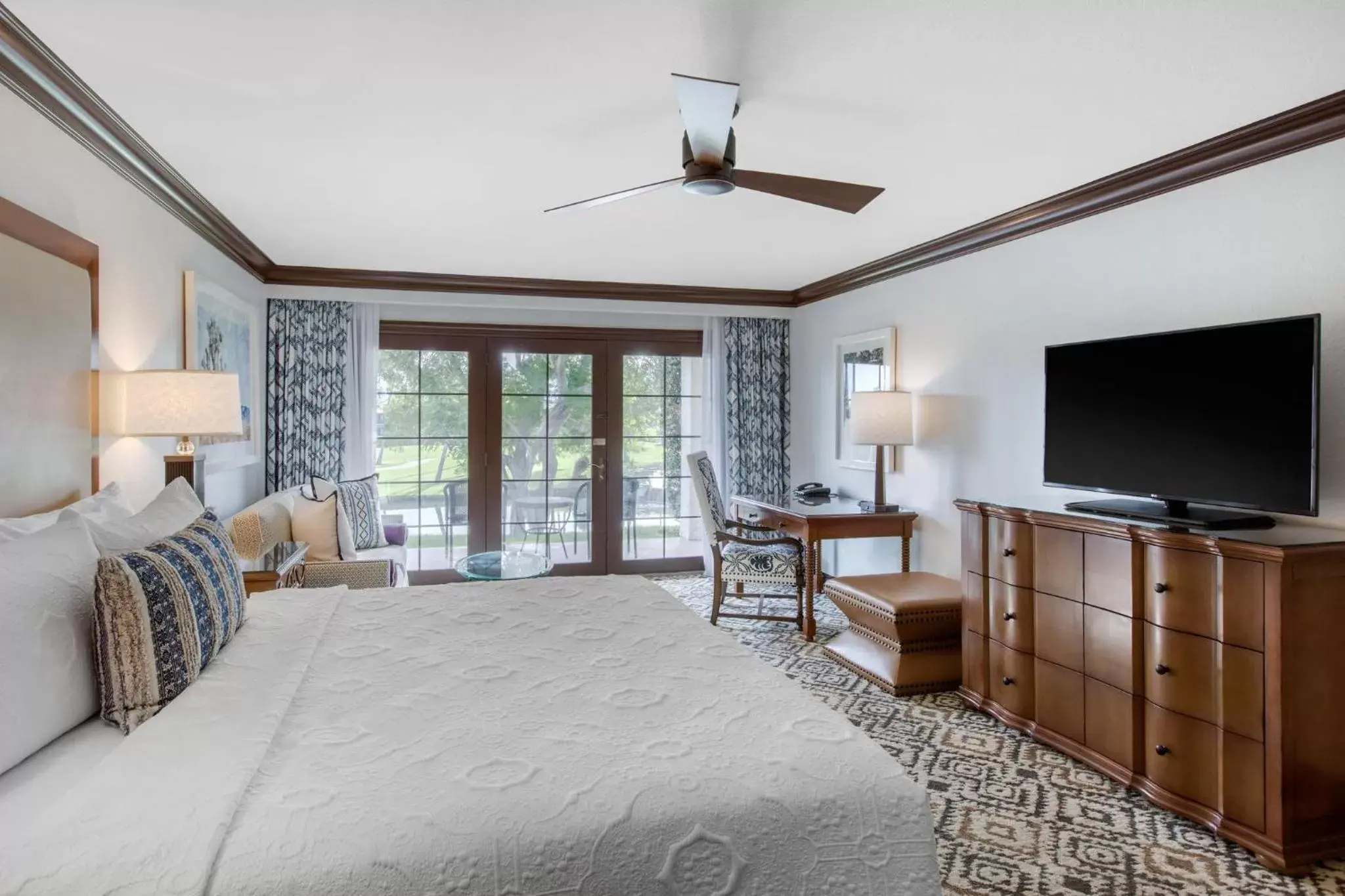 Photo of the whole room, TV/Entertainment Center in Omni Rancho Las Palmas Resort & Spa