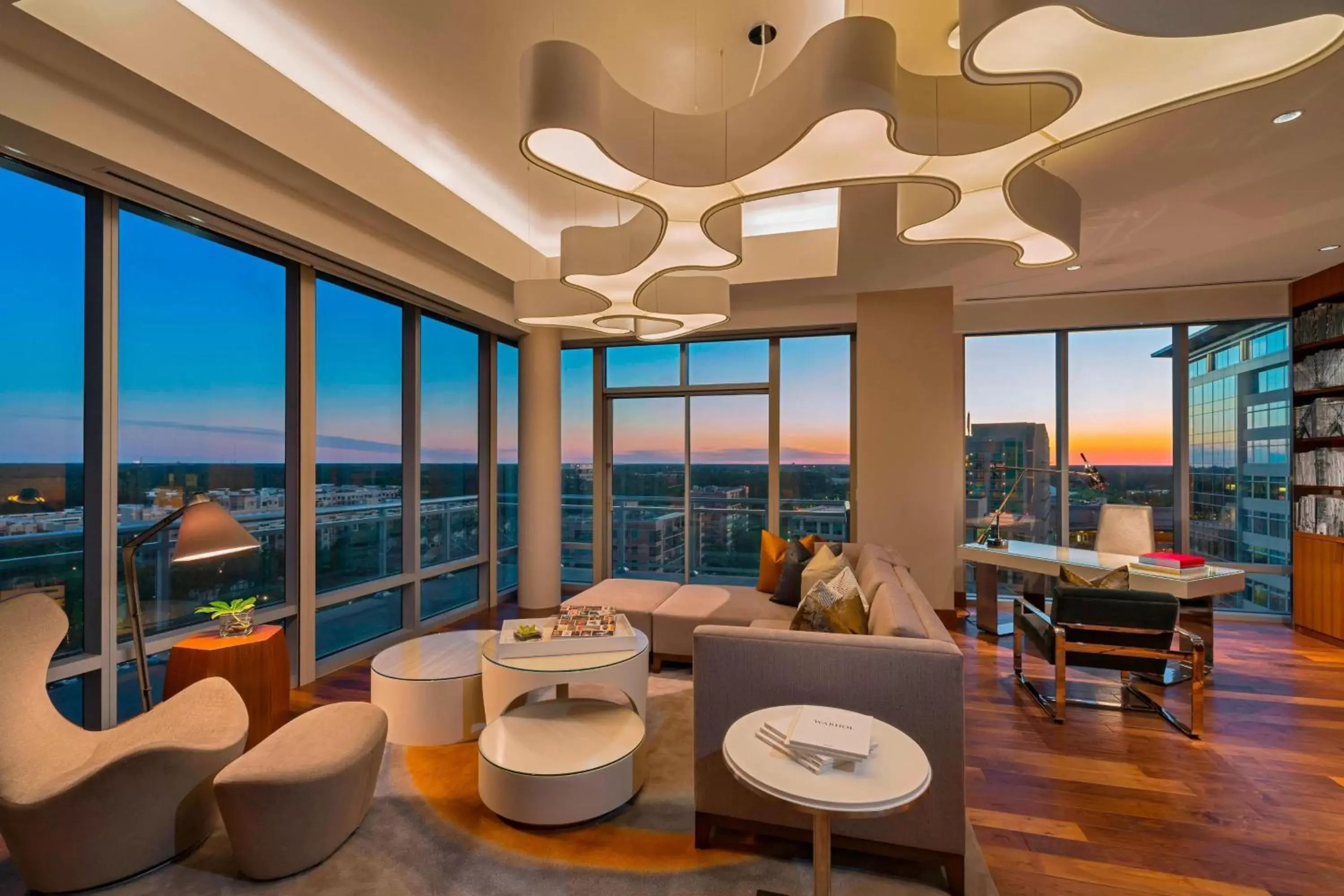 Living room in The Westin at The Woodlands