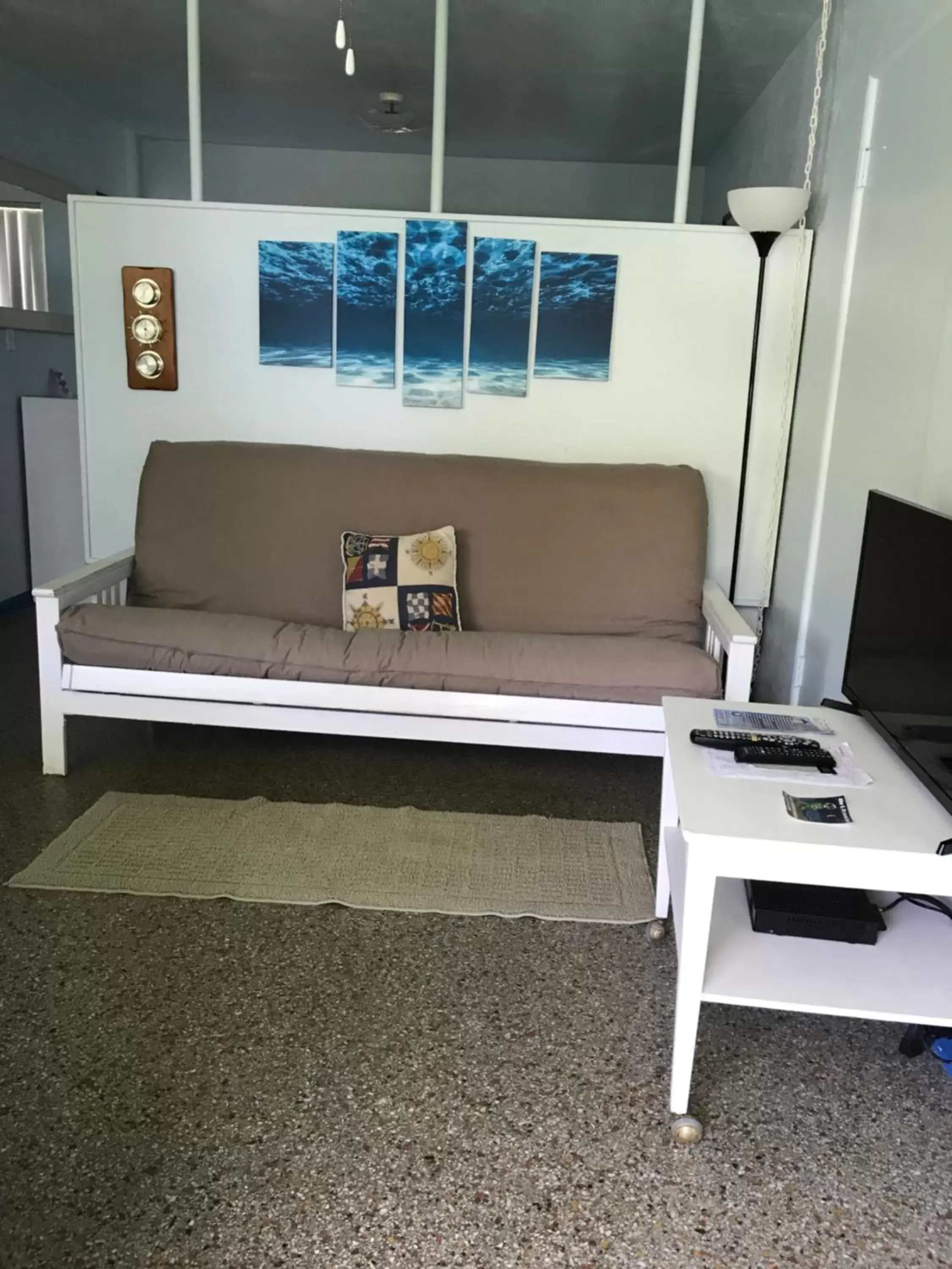 Living room in South Beach Inn - Cocoa Beach