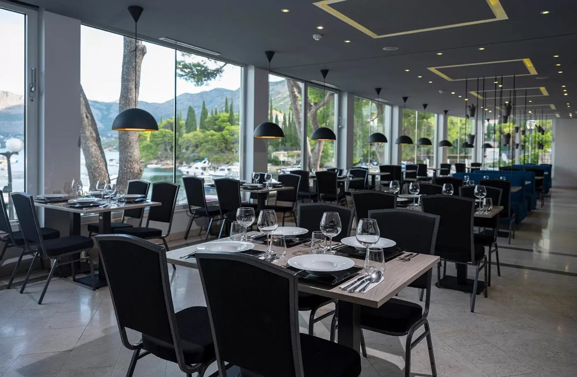 Dining area, Restaurant/Places to Eat in Hotel Cavtat