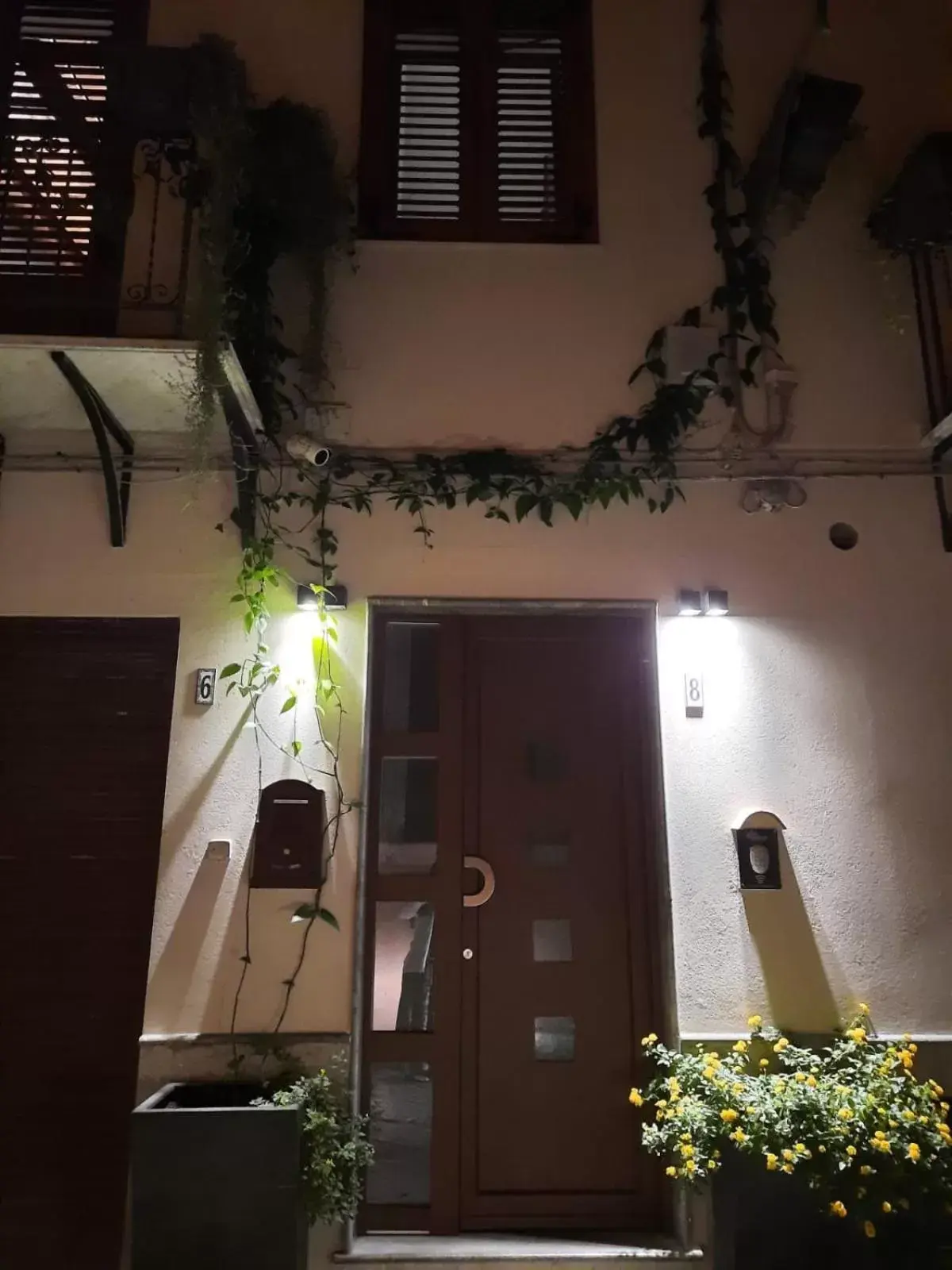 Facade/entrance in San Francesco Rooms and Apartment with Terrace in Palermo