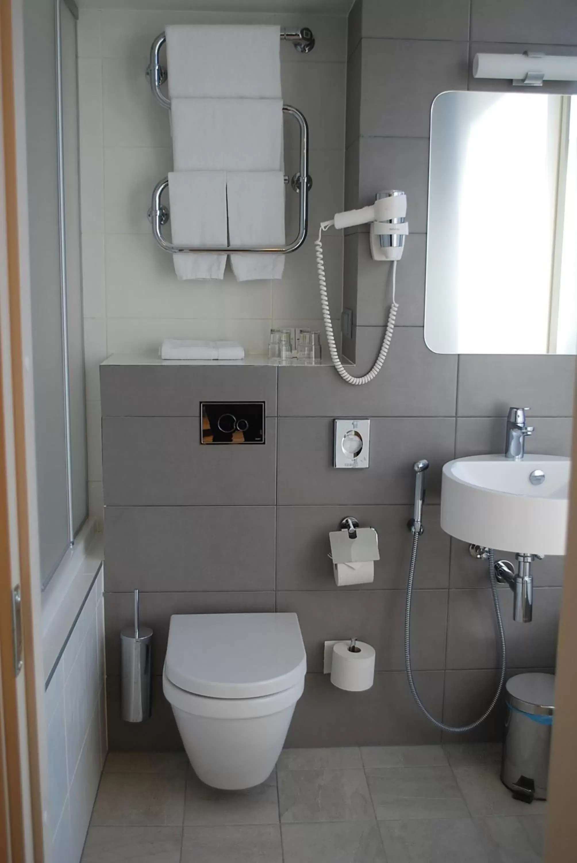 Shower, Bathroom in Kalev Spa Hotel & Waterpark