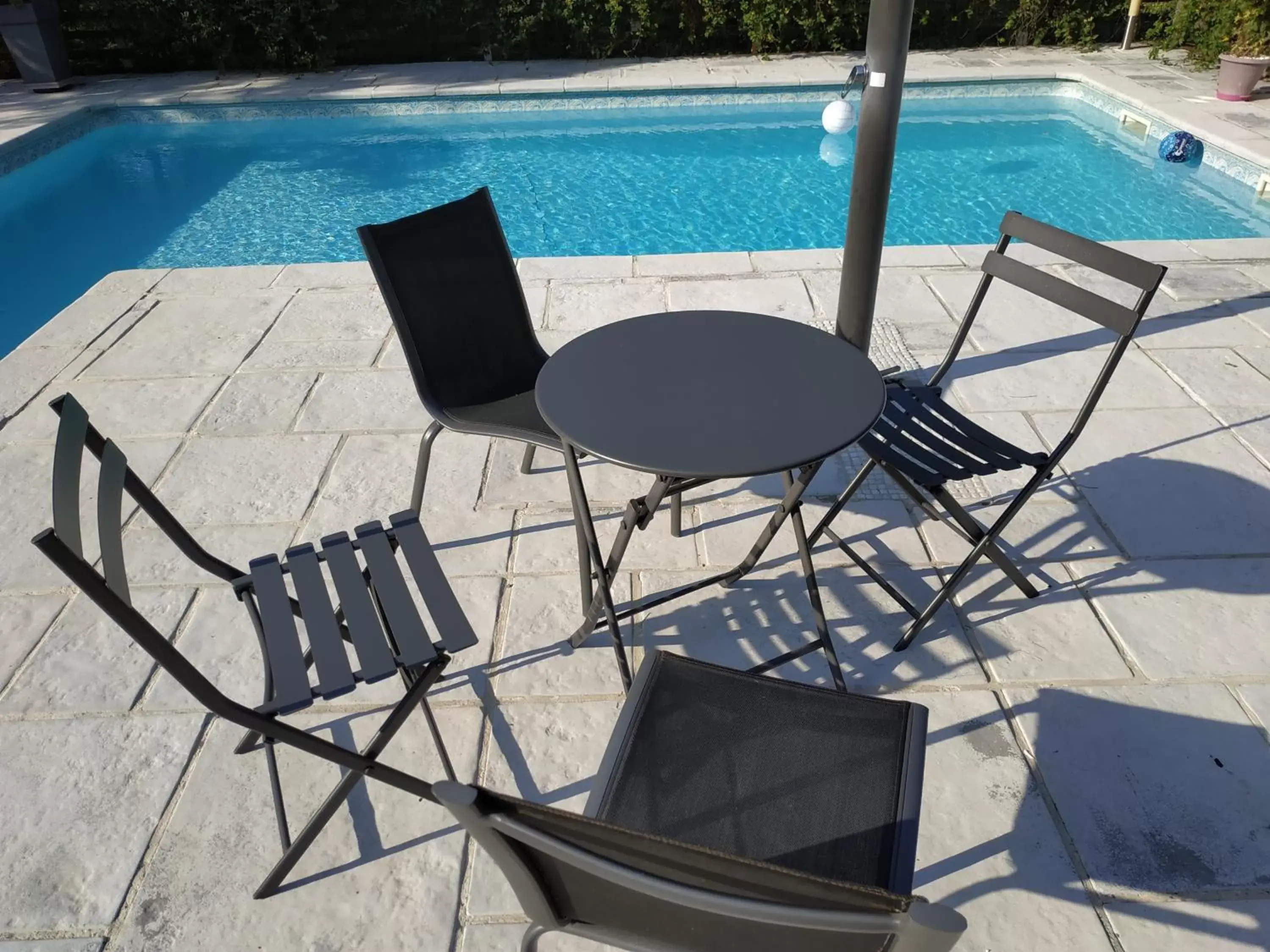 Balcony/Terrace, Swimming Pool in Les Agapanthes du frontonnais