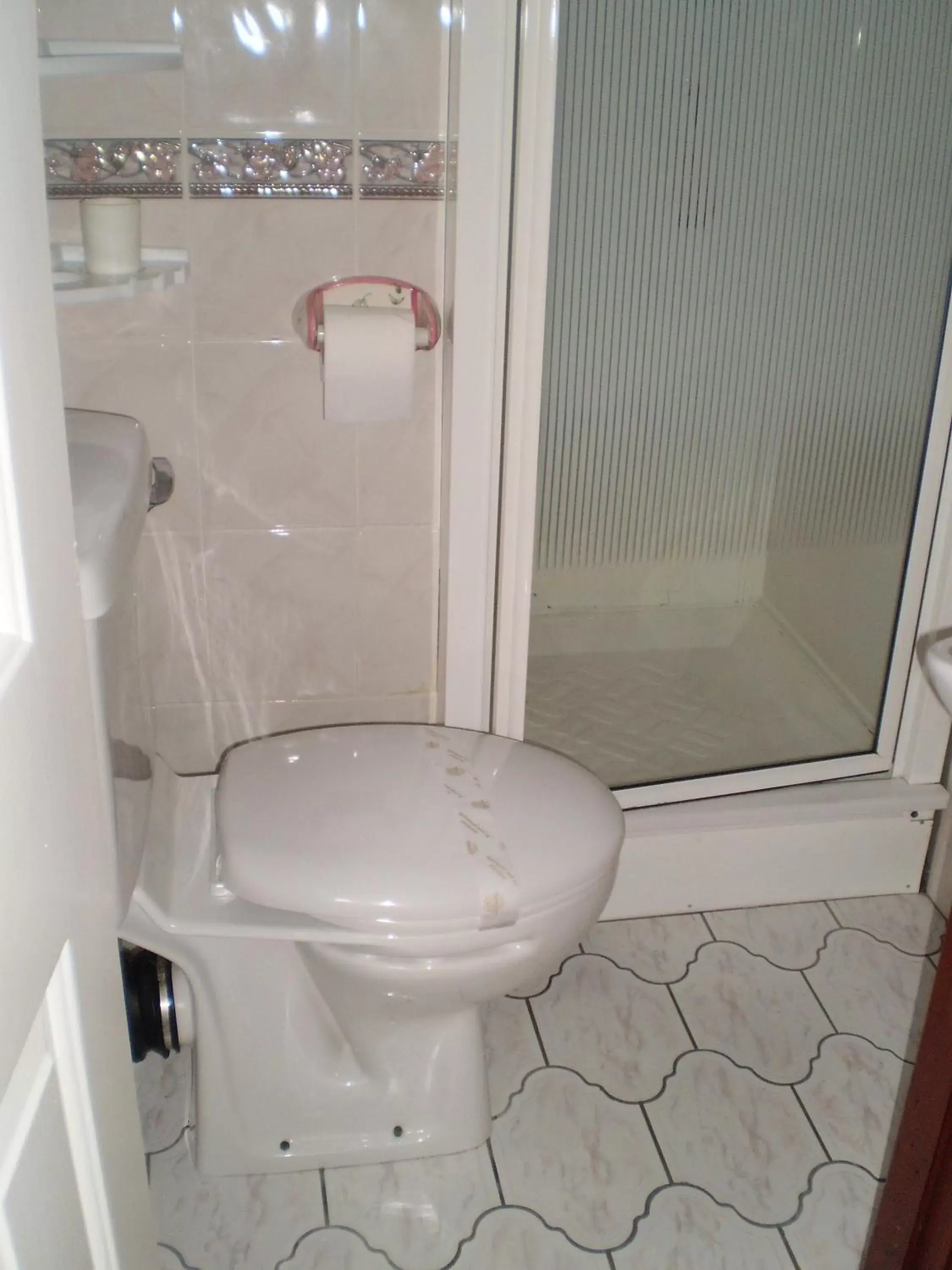 Bathroom in Shawlee Cottage