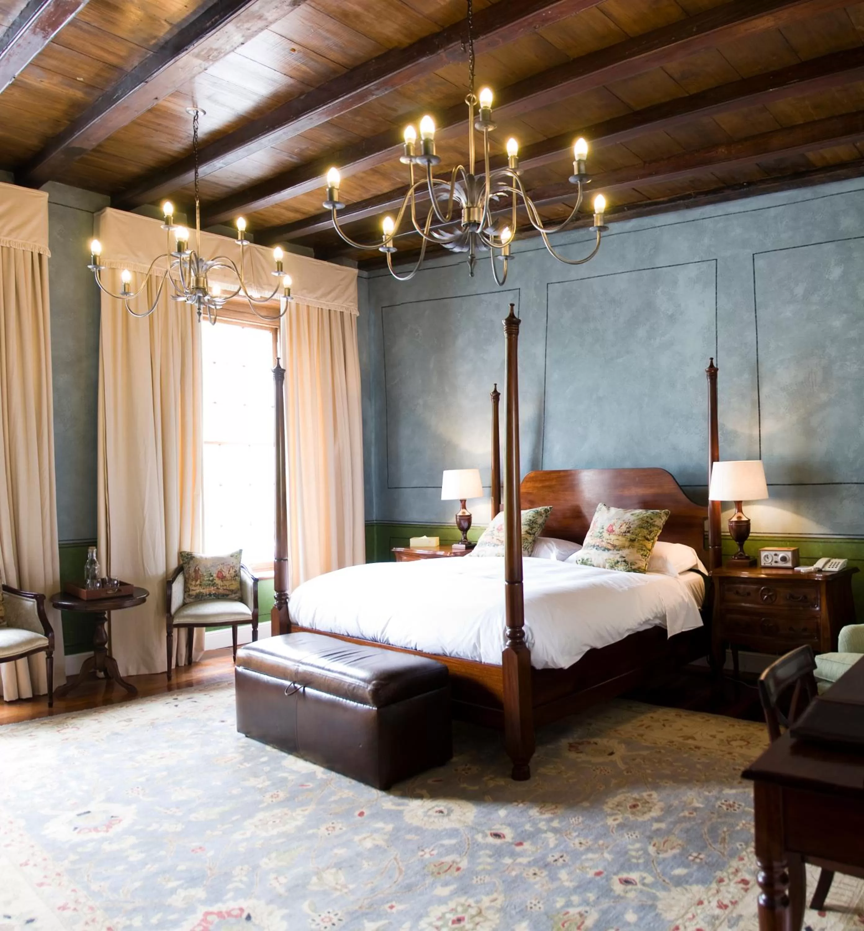 Photo of the whole room, Bed in Cape Heritage Hotel