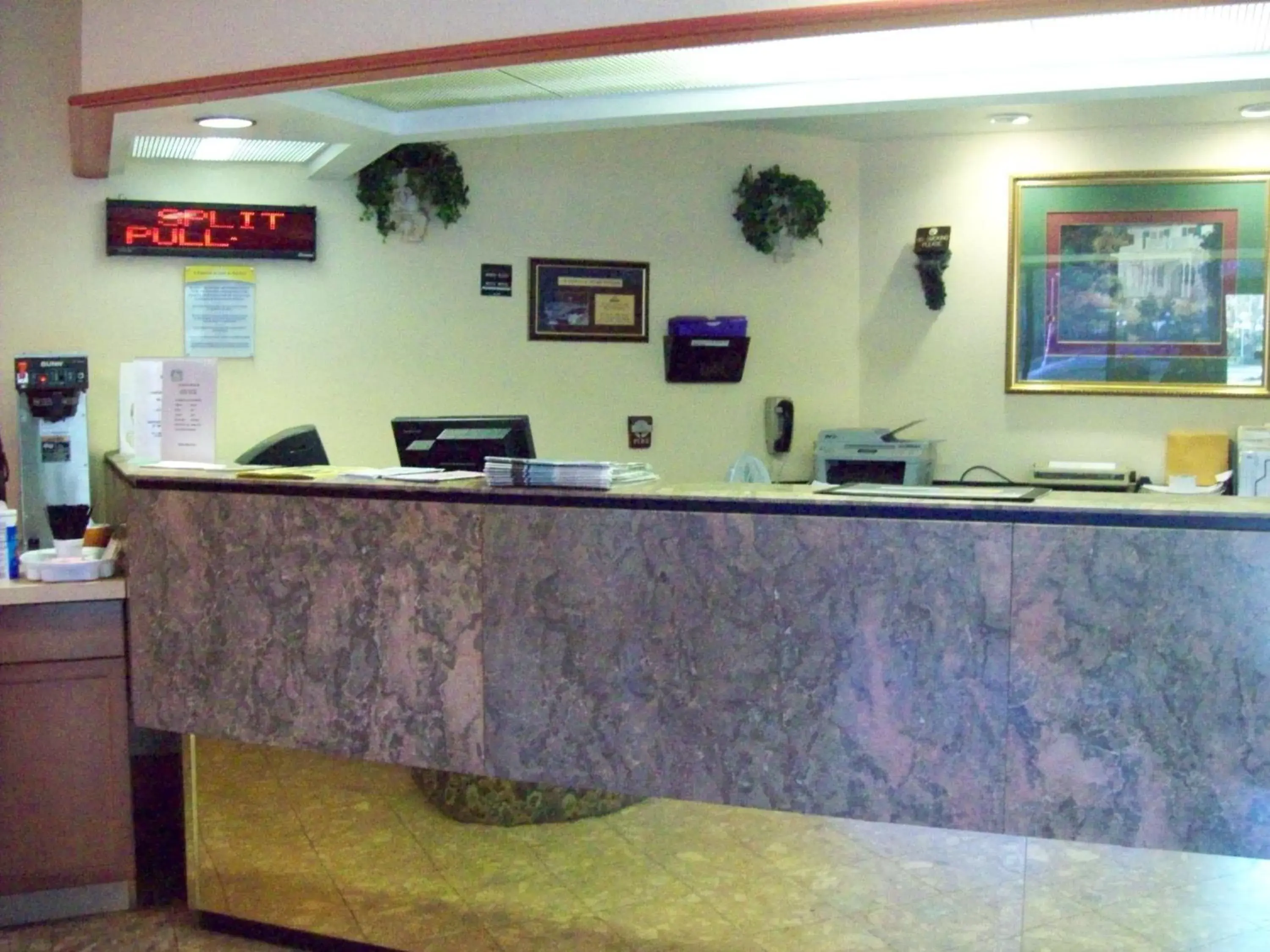 Lobby or reception, Lobby/Reception in Days Inn by Wyndham Savannah Airport