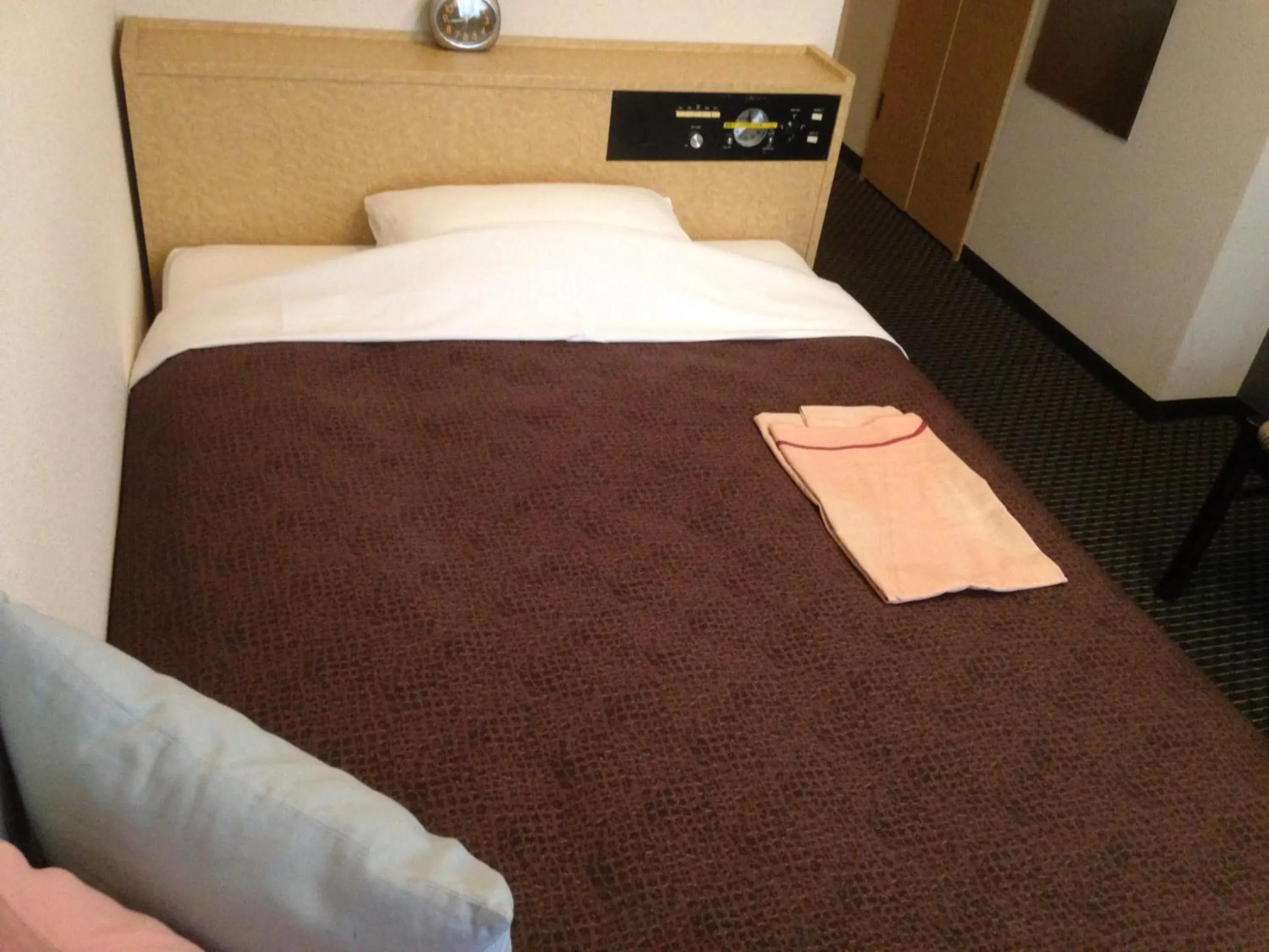 Bed in Nagano Plaza Hotel