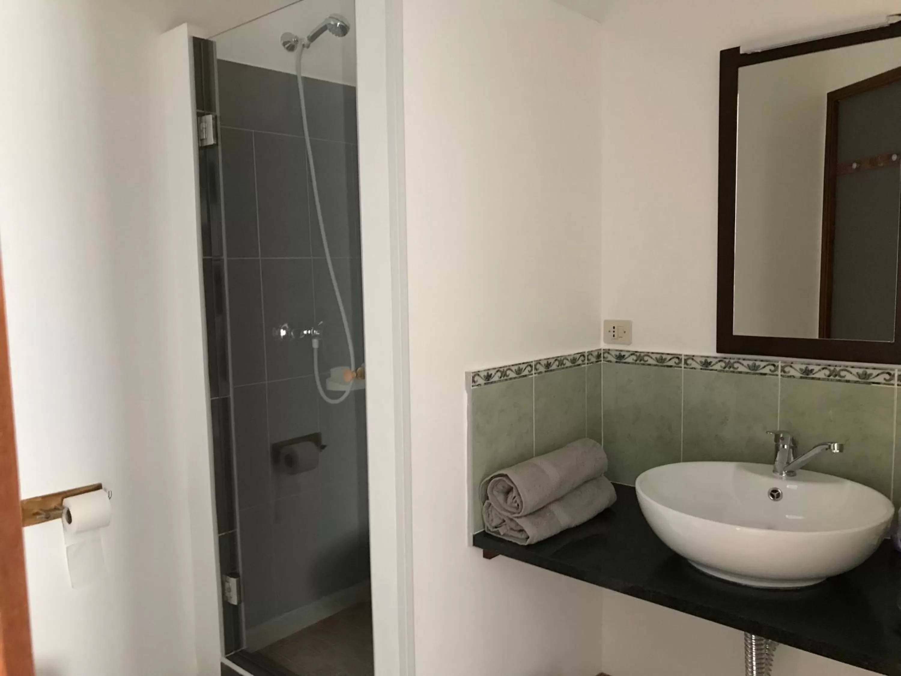 Bathroom in Blue Eagle Guesthouse - Casa de hospedes