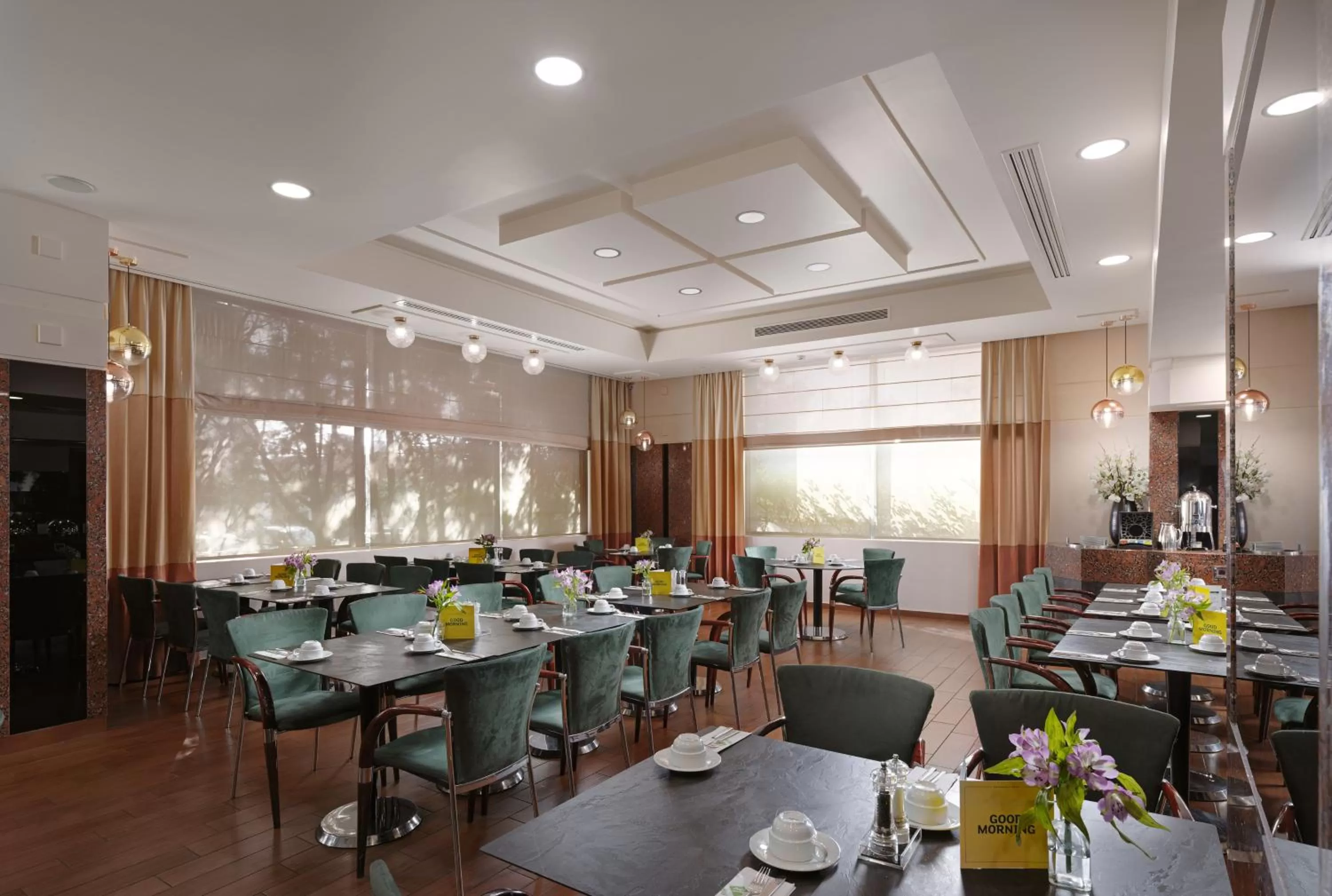 Restaurant/places to eat in Holiday Inn Athens Attica Av, Airport W. by IHG