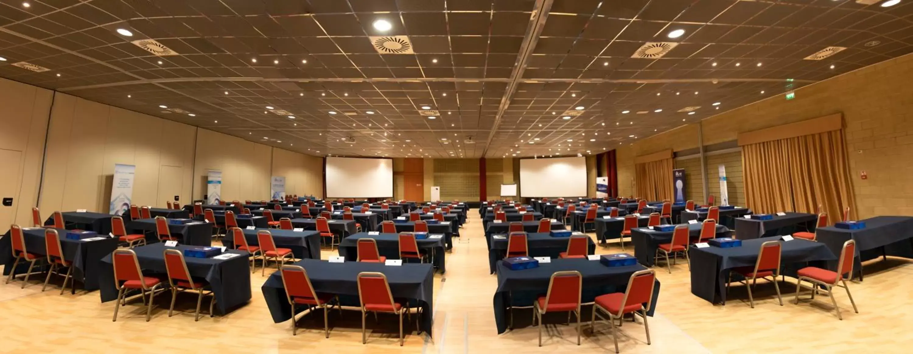 Meeting/conference room in Hotel Castello Artemide Congressi