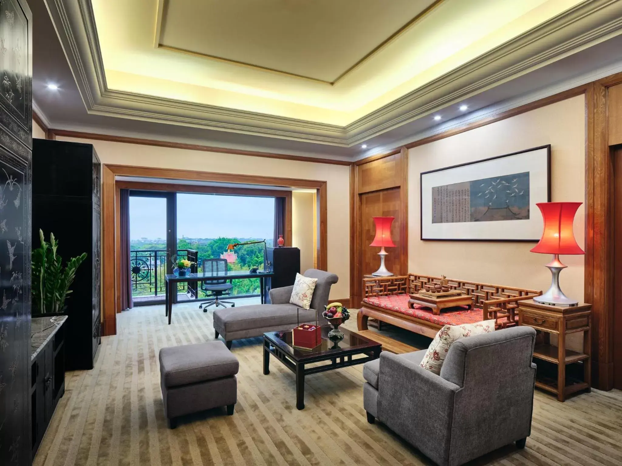 Bedroom, Seating Area in InterContinental Shenzhen, an IHG Hotel