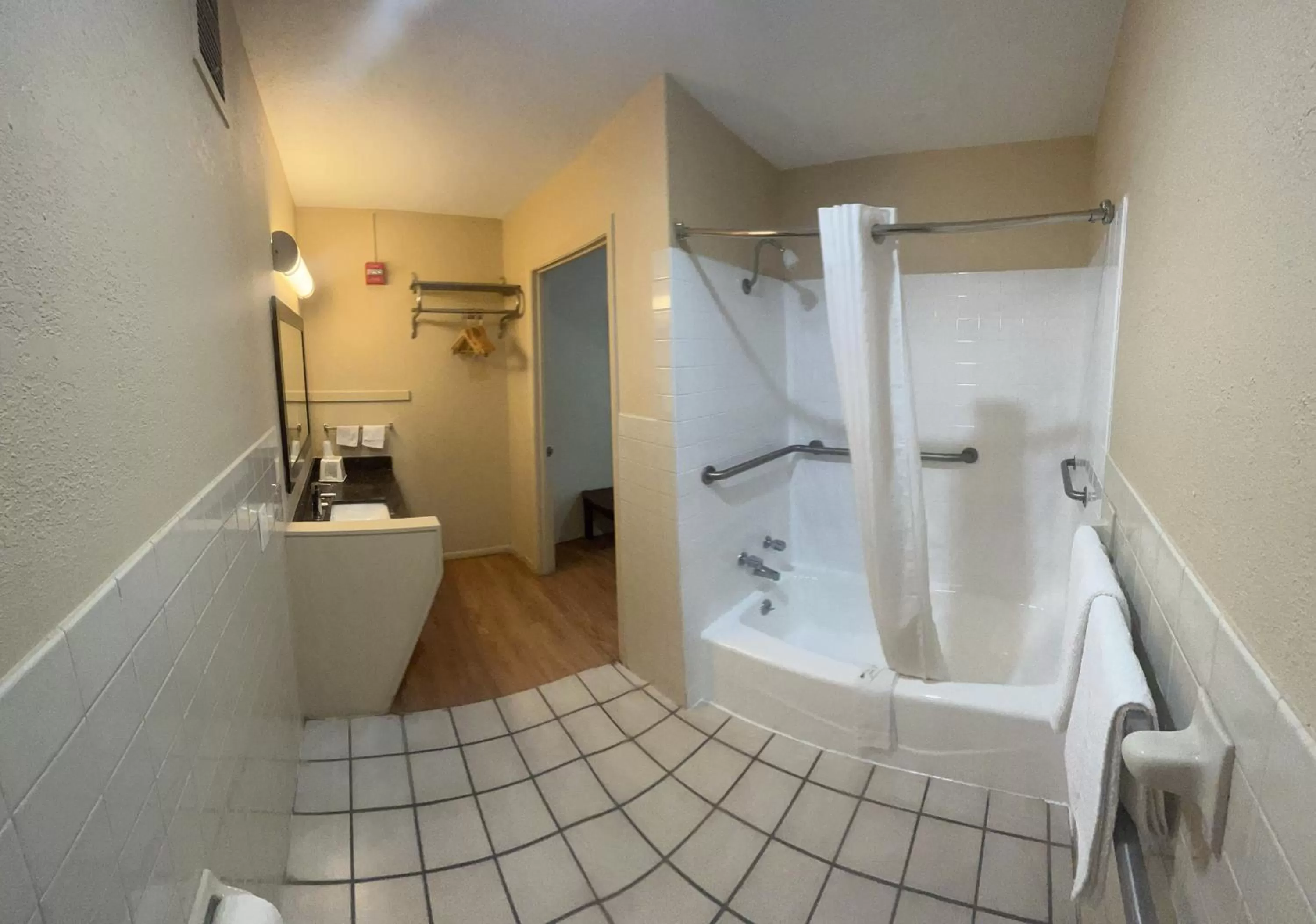 Bath in Blue Star inn