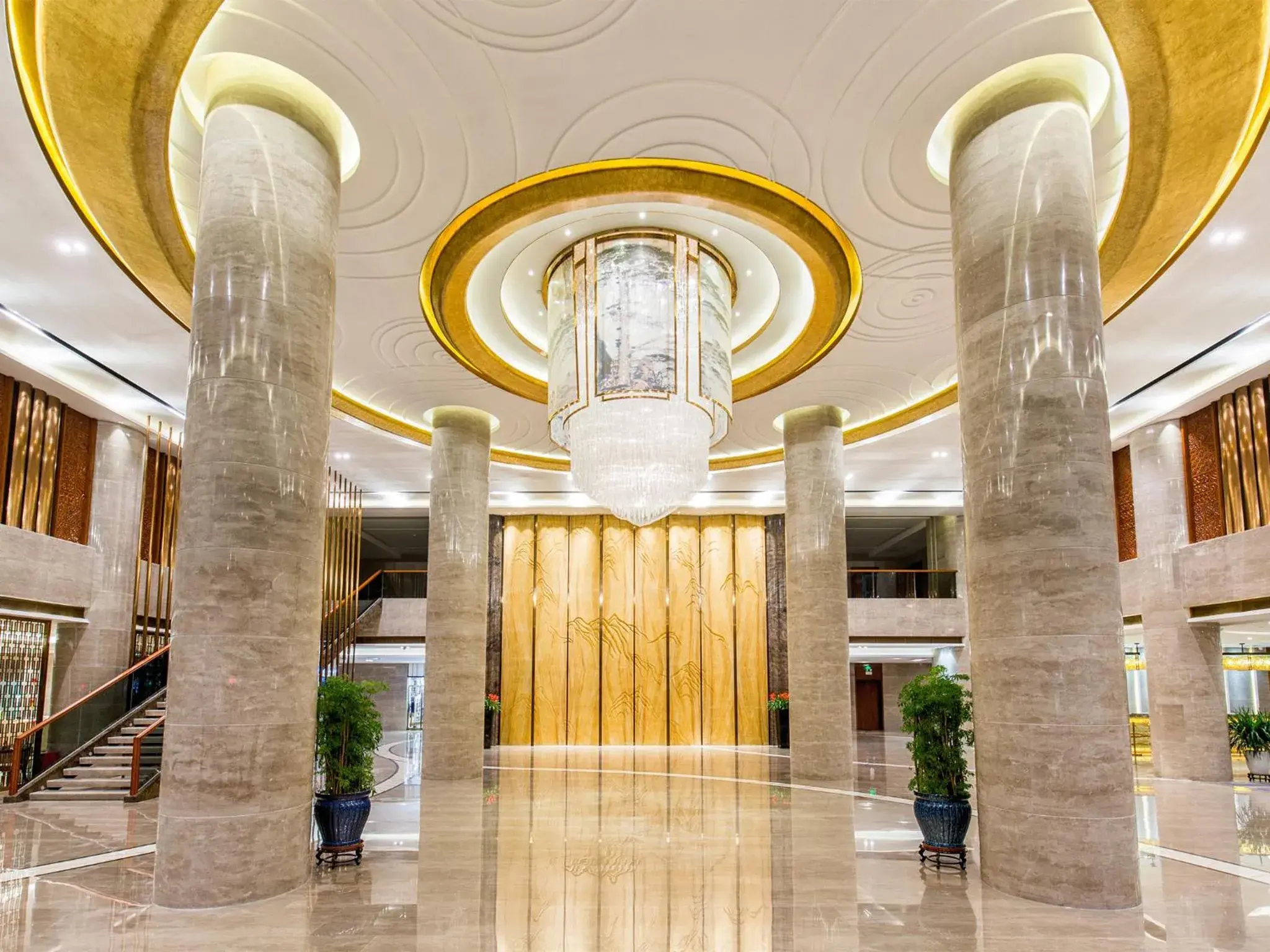 Lobby or reception in Wan Yue Grand Skylight Hotel