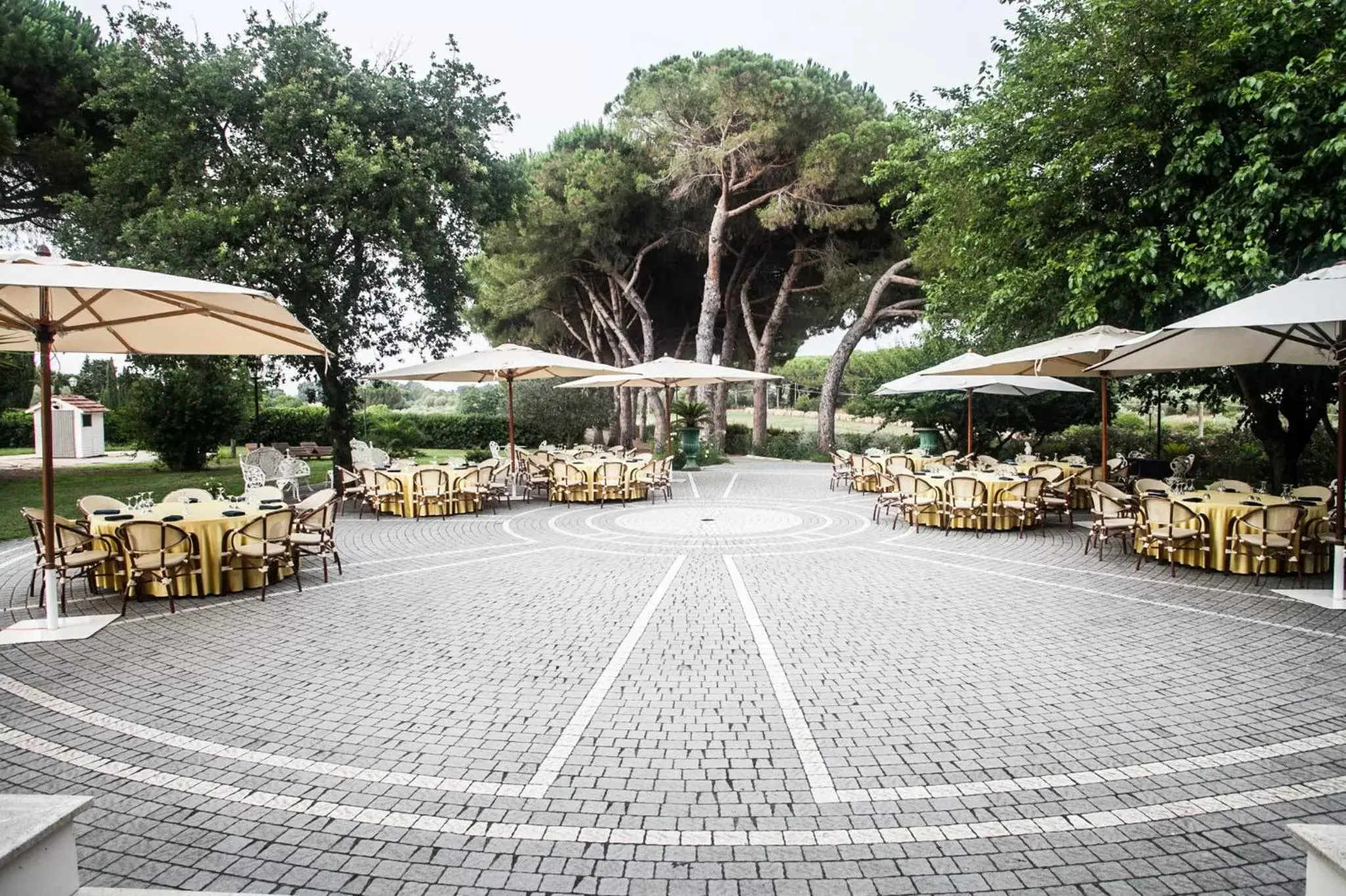 Natural landscape, Restaurant/Places to Eat in Villa Strampelli