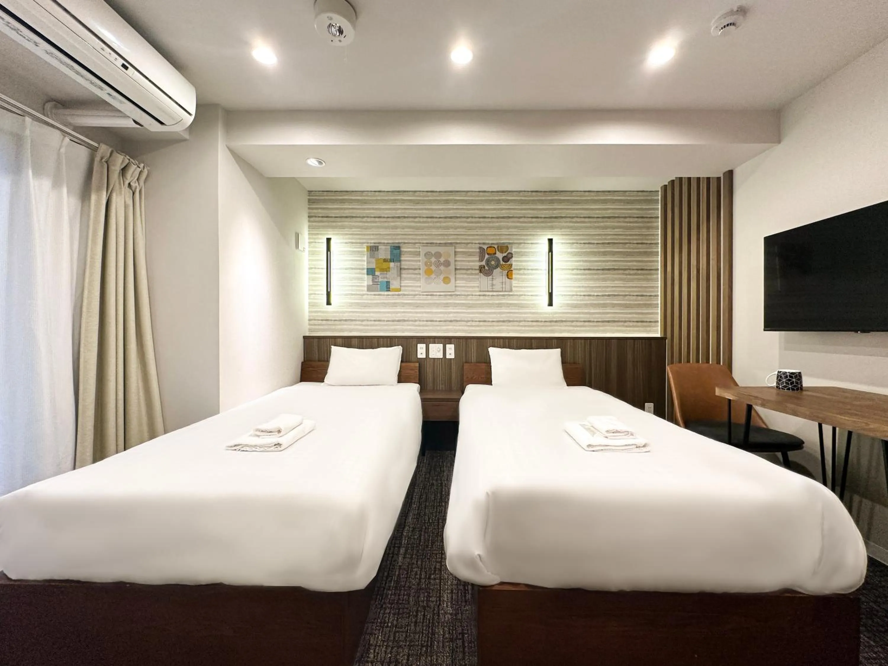 Bed in Osaka Ebisu Hotel