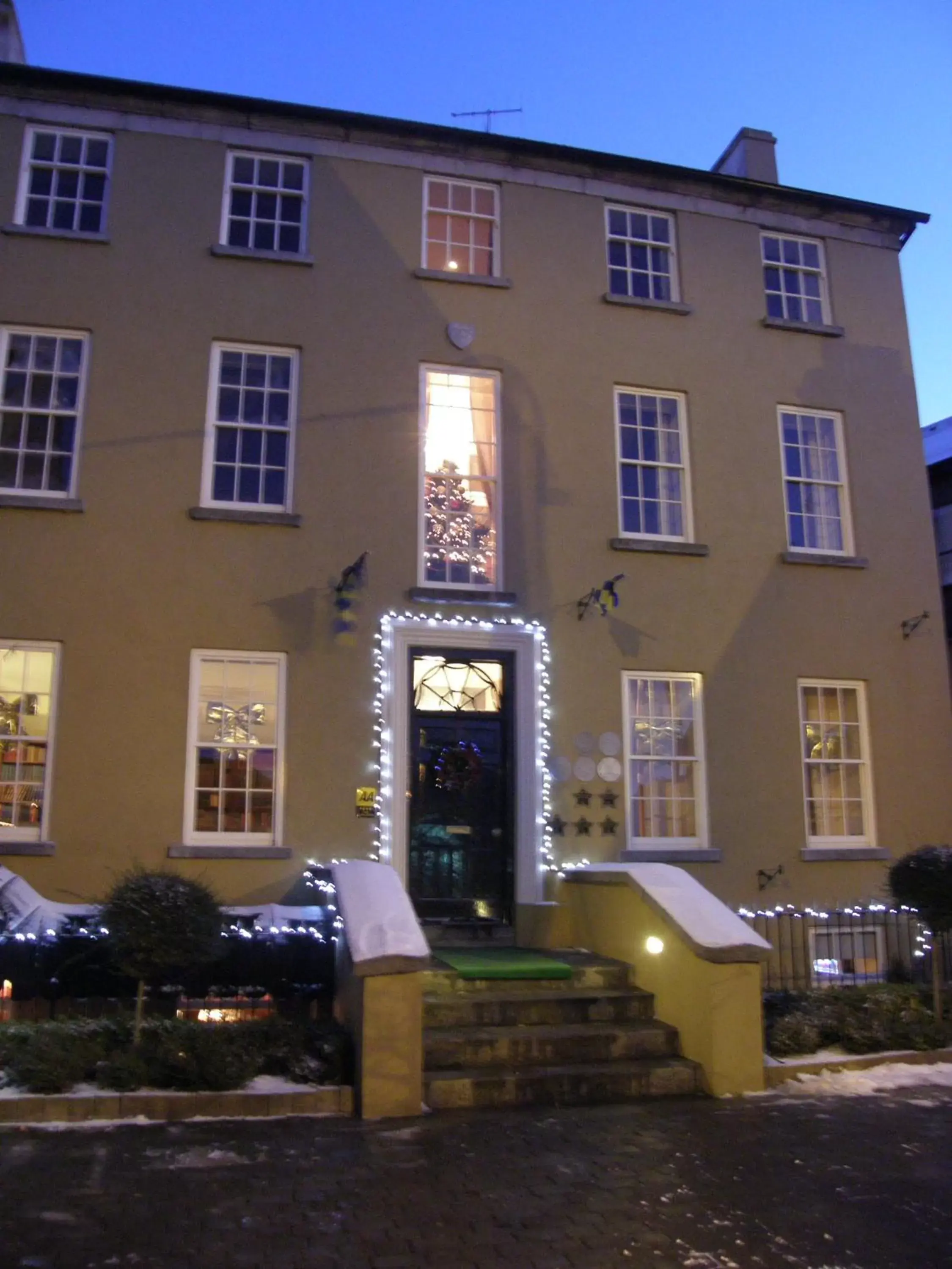 Facade/entrance, Property Building in Baileys Hotel Cashel