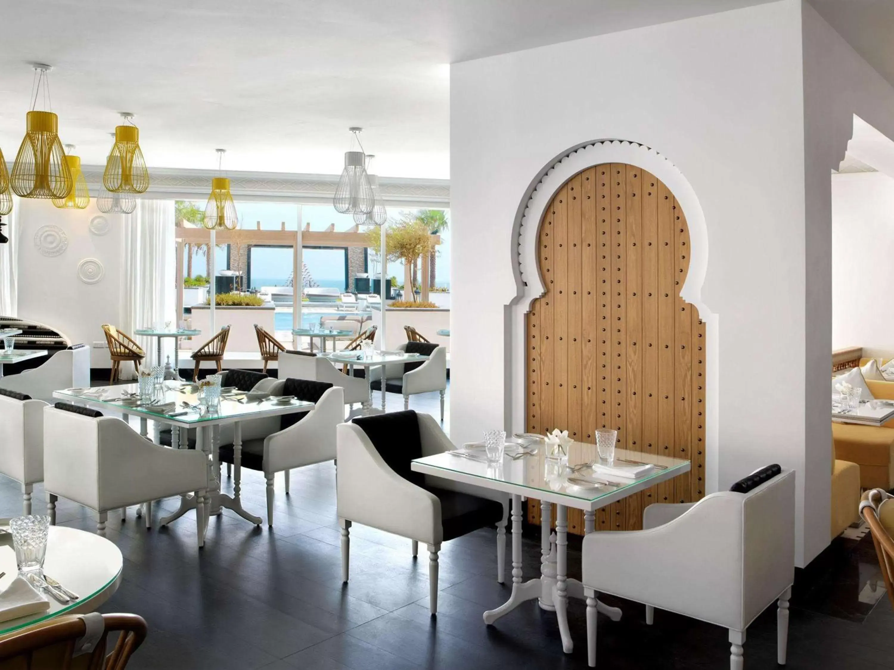 Restaurant/Places to Eat in Fairmont Fujairah Beach Resort